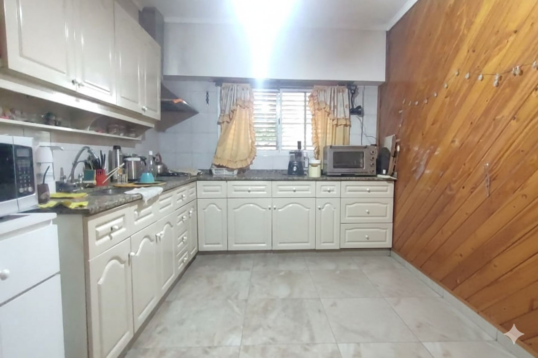 Casa en Venta 3 Ambientes Garaje Fondo Quincho Morón — foto 8