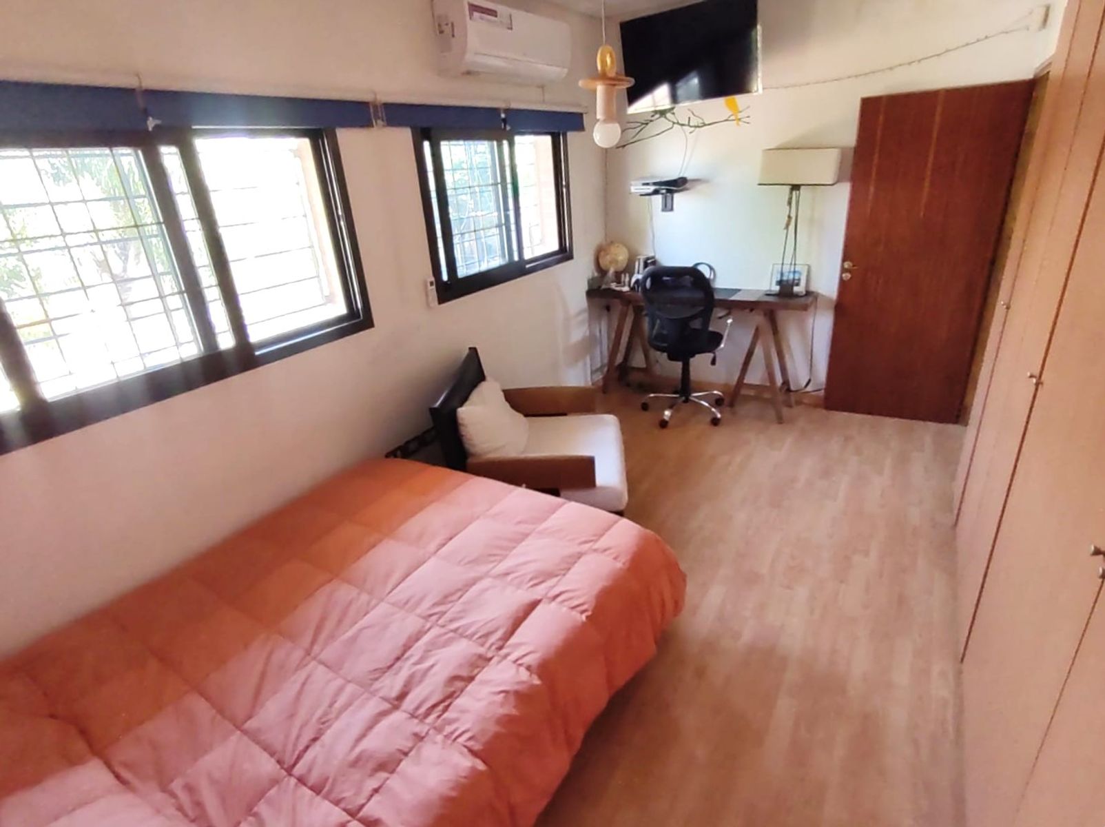 Chalet en Venta 5 amb 3 cocheras Piscina y Parque Villa Luzuriaga — foto 6