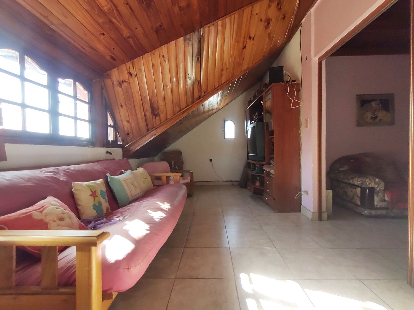 Chalet en venta 6 Amb. 2 lotes Gran parque y Piscina El Palomar — foto 3