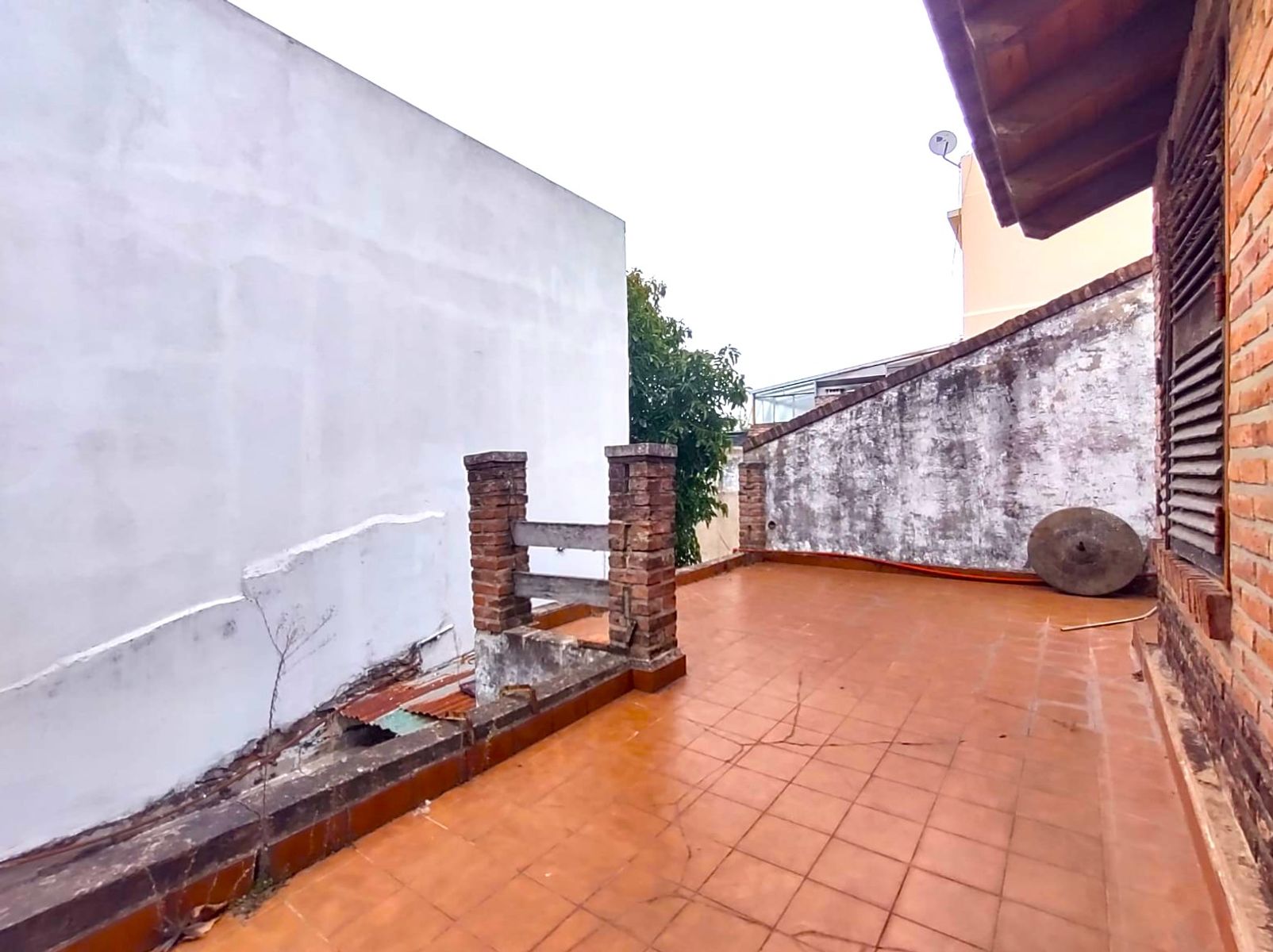 Chalet en Venta 4 Ambientes Jardín Garaje Patio El Palomar - 5