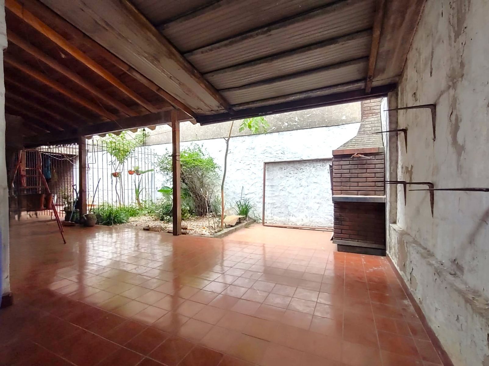 Chalet en Venta 4 Ambientes Jardín Garaje Patio El Palomar - 16