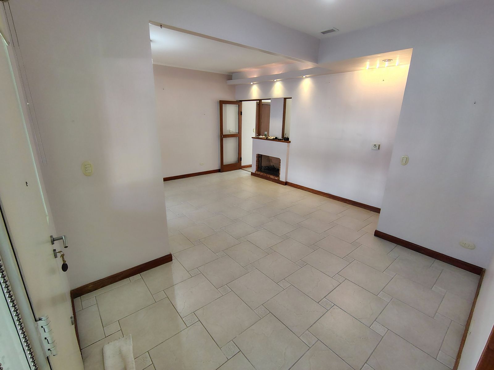 Casa en Venta 5 Ambientes Haedo Chico Excelente Construcción - 4