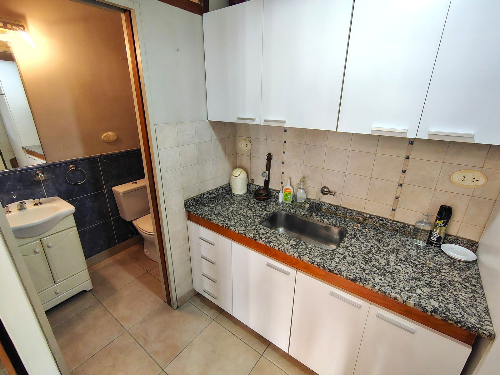 Casa en Venta 5 Ambientes Haedo Chico Excelente Construcción - 16