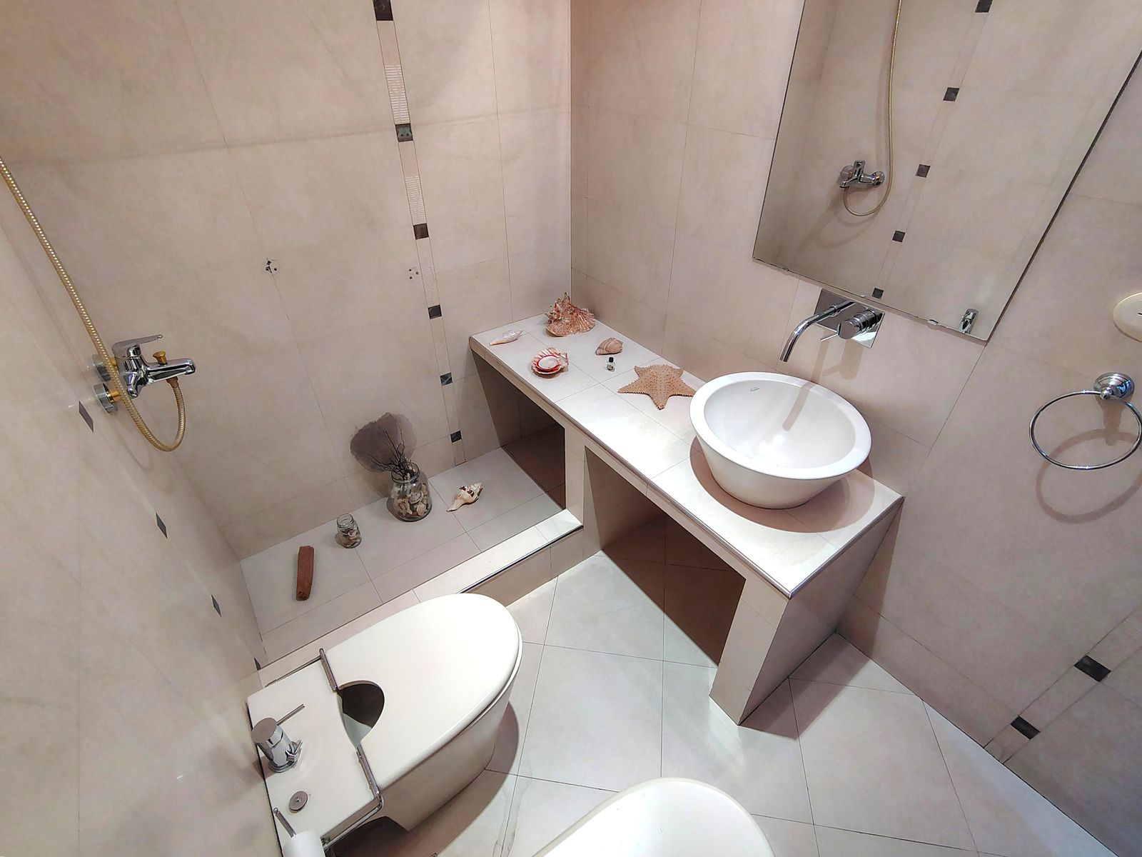 Casa en Venta 5 Ambientes Haedo Chico Excelente Construcción - 22