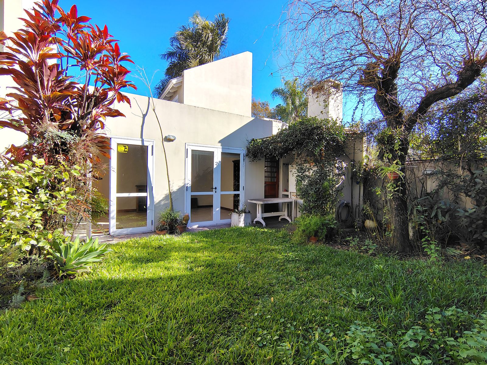 Casa en Venta 5 Ambientes Haedo Chico Excelente Construcción - 38