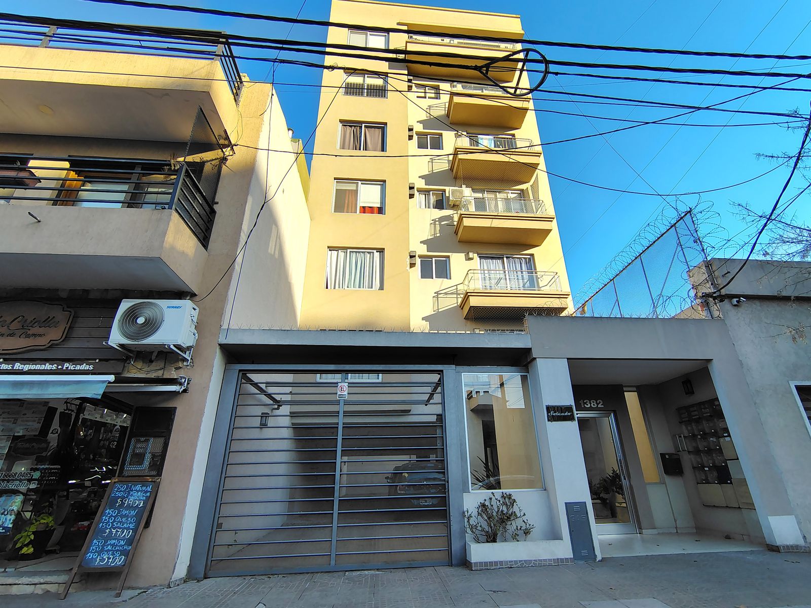Depto semipiso 2 Ambientes en Venta con balcón Morón Sur - 4
