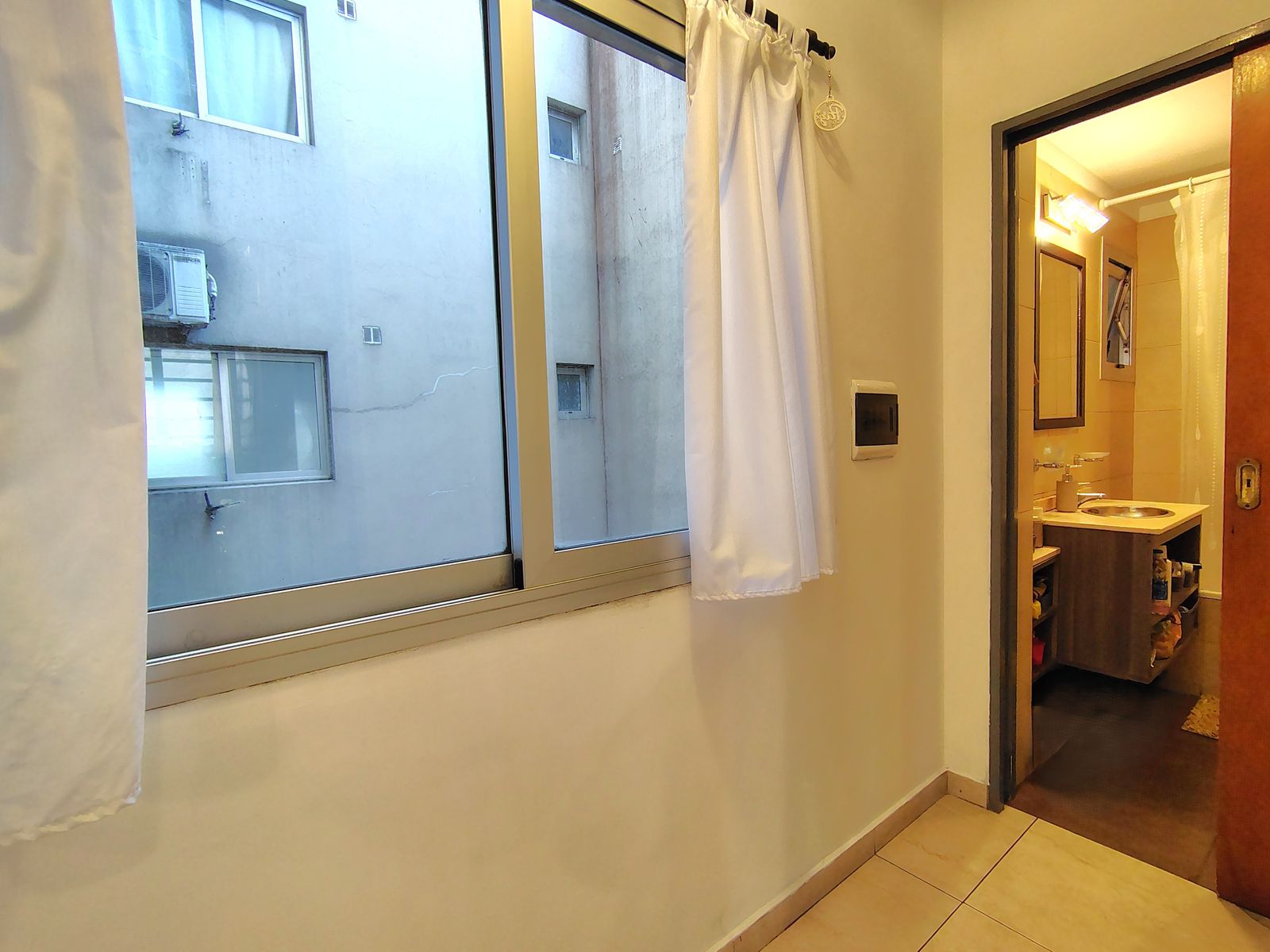 Depto semipiso 2 Ambientes en Venta con balcón Morón Sur - 18