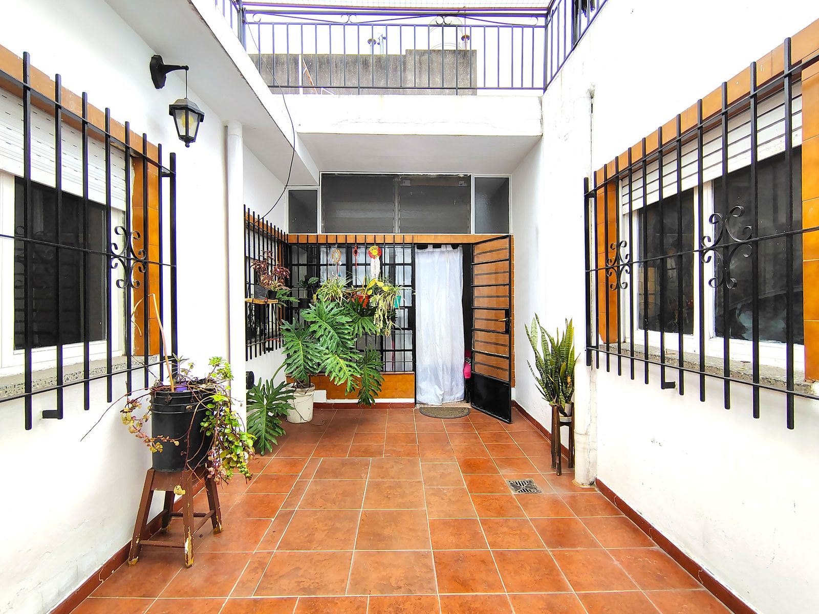 CASA en Venta 3 Ambientes Terraza Patio Garaje V. Luzuriaga - 6