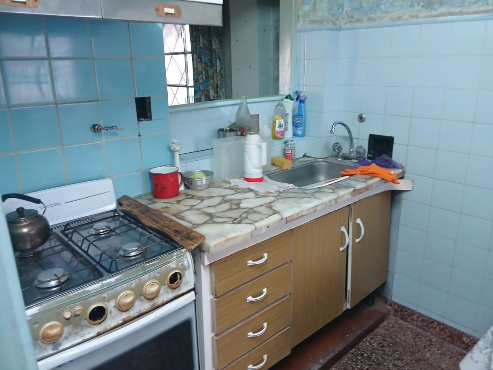 CASA en venta El Palomar a Refaccionar 4 ambientes Gran Fondo - 7