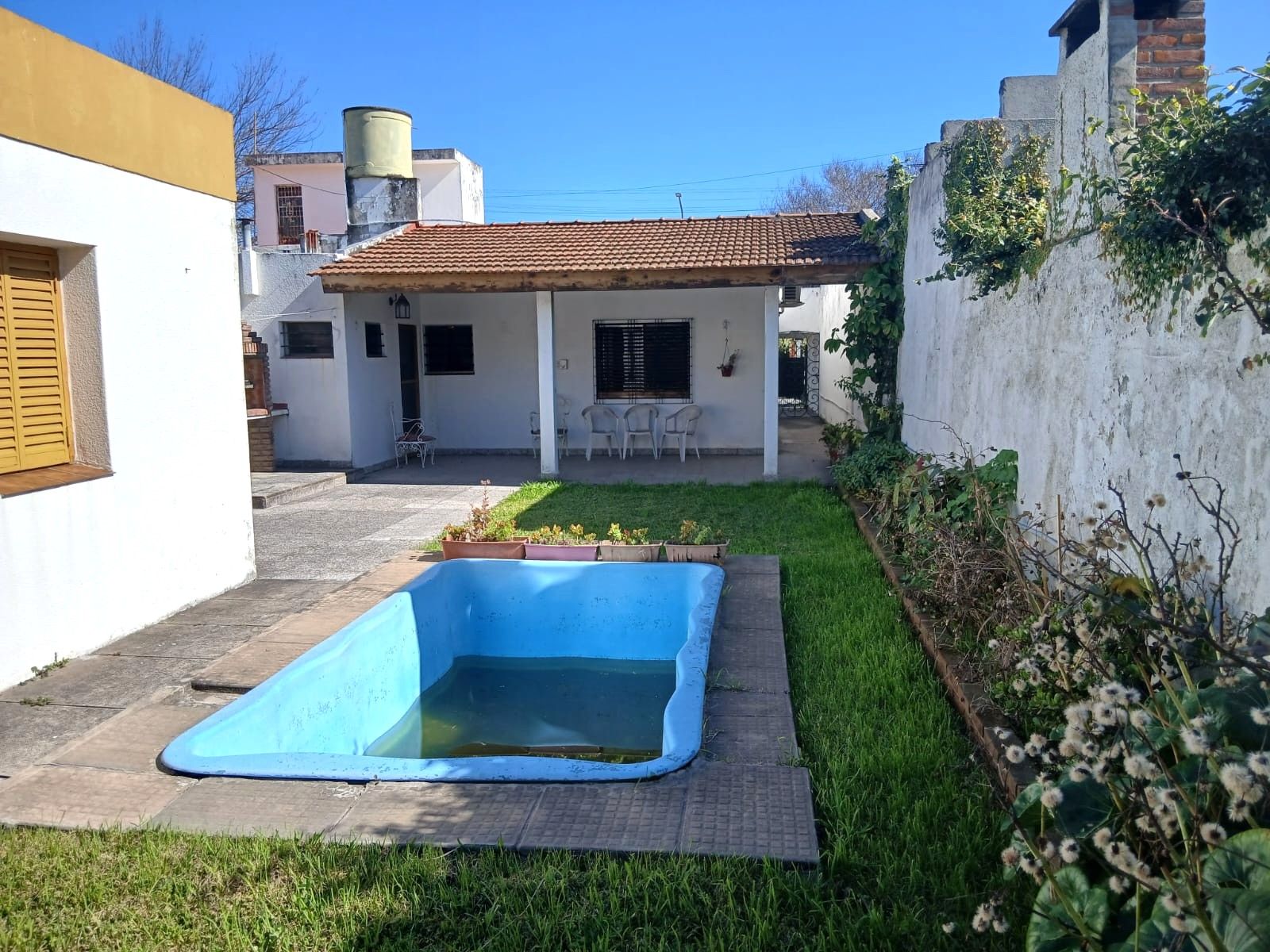Casa en Venta Haedo 3 Amb. Lote 8,66x52 mts. Cochera - 2