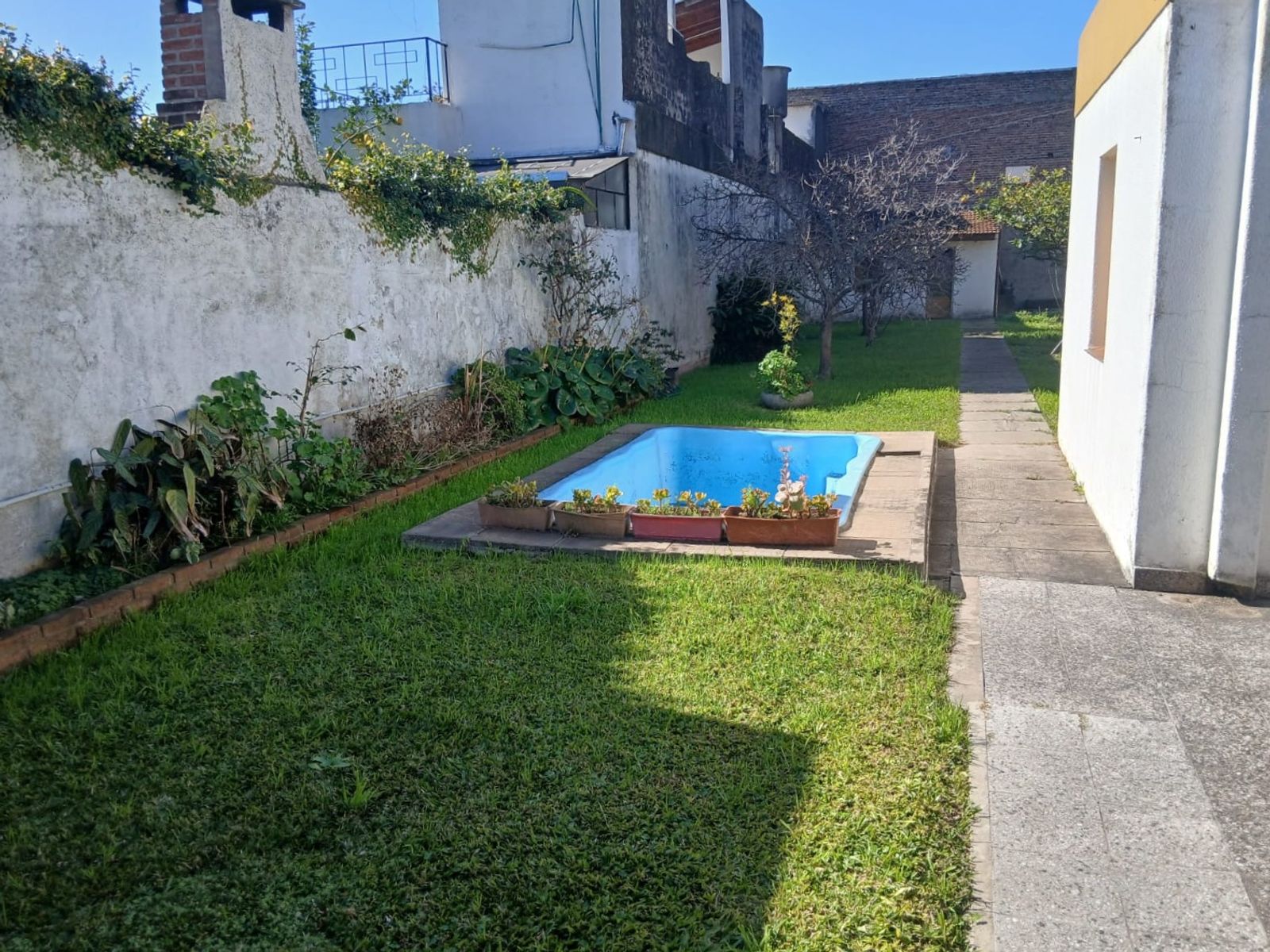 Casa en Venta Haedo 3 Amb. Lote 8,66x52 mts. Cochera - 13