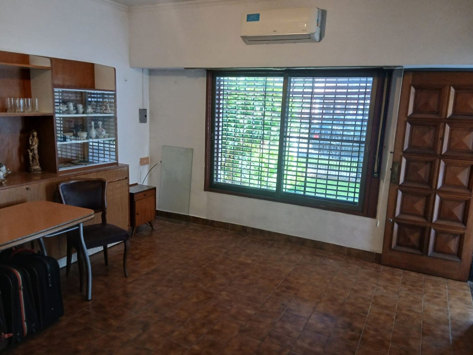 Casa en Venta Haedo 3 Amb. Lote 8,66x52 mts. Cochera - 26