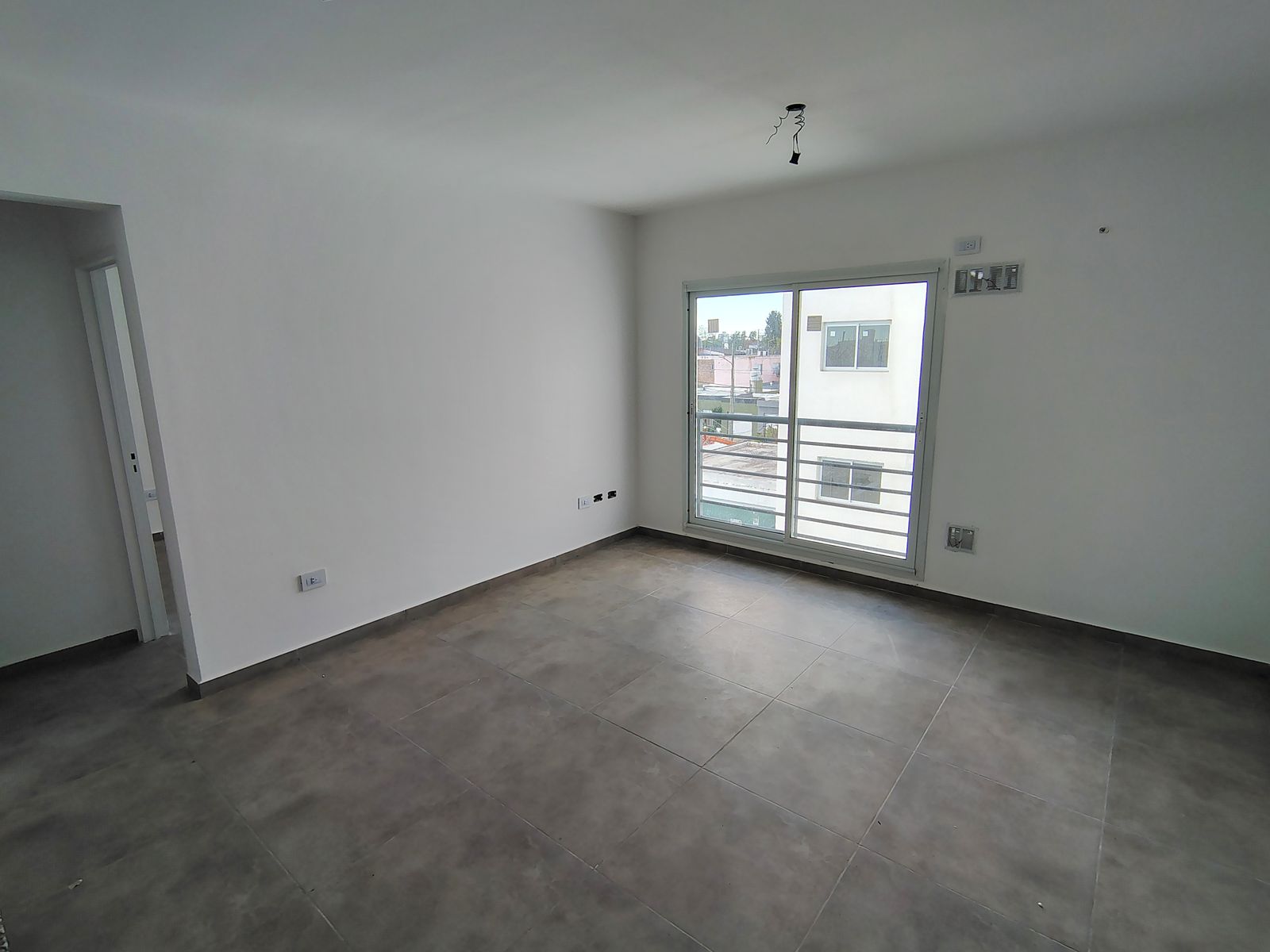 Departamento 2 amb con terracita a Estrenar Villa Luzuriaga — foto 4