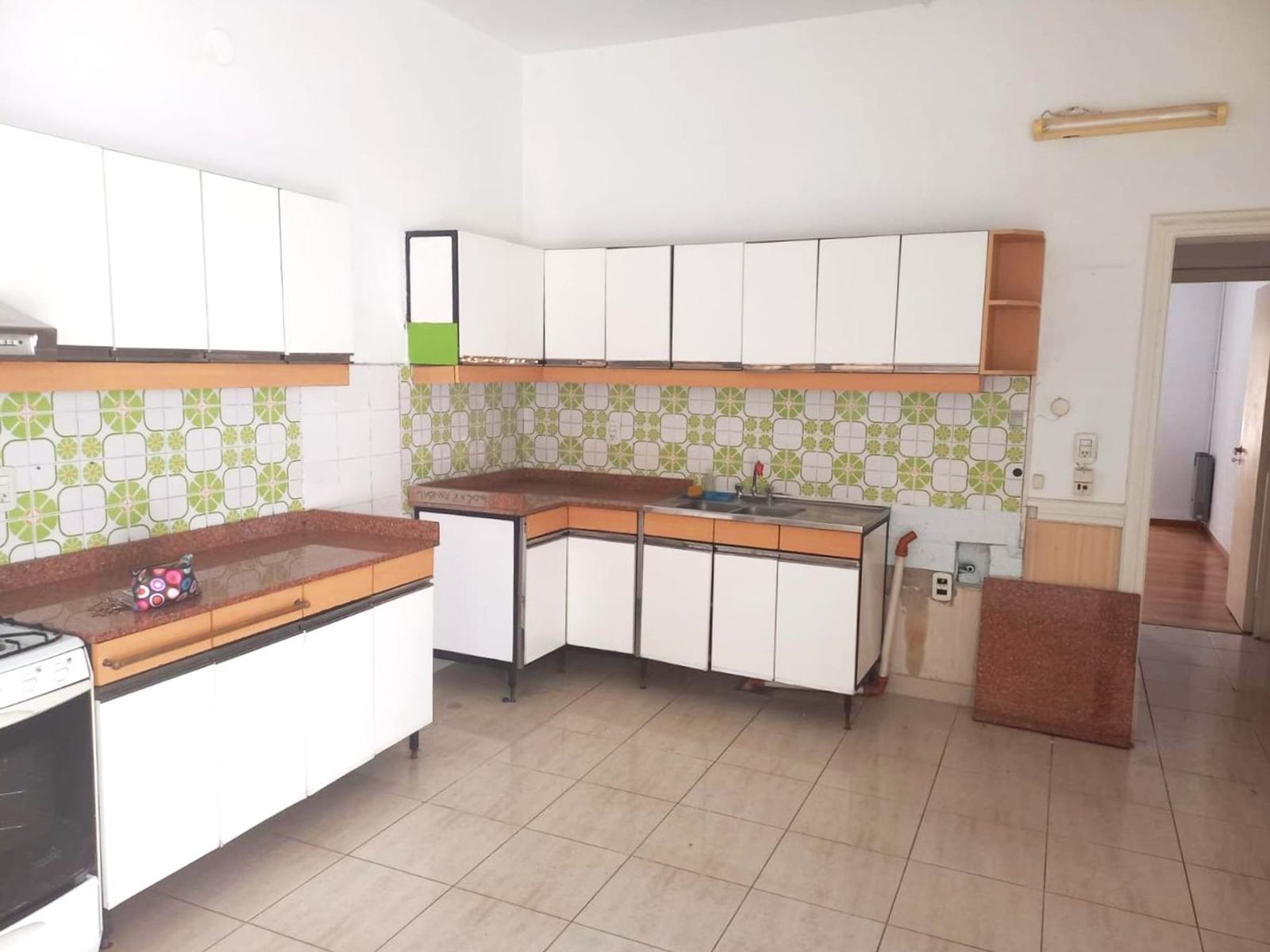 Casa en Venta PH 3 ambientes Fondo y Garaje Haedo Norte - 2