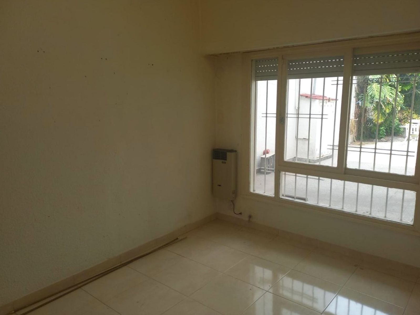 Casa en Venta PH 3 ambientes Fondo y Garaje Haedo Norte - 8
