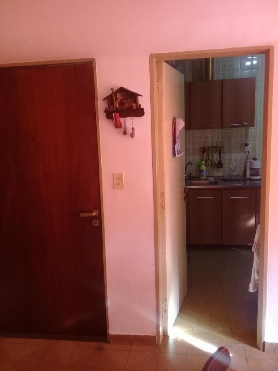 PH - DPTO DE 2 Y 1/2 AMBIENTES - SIN EXPENSAS — foto 2