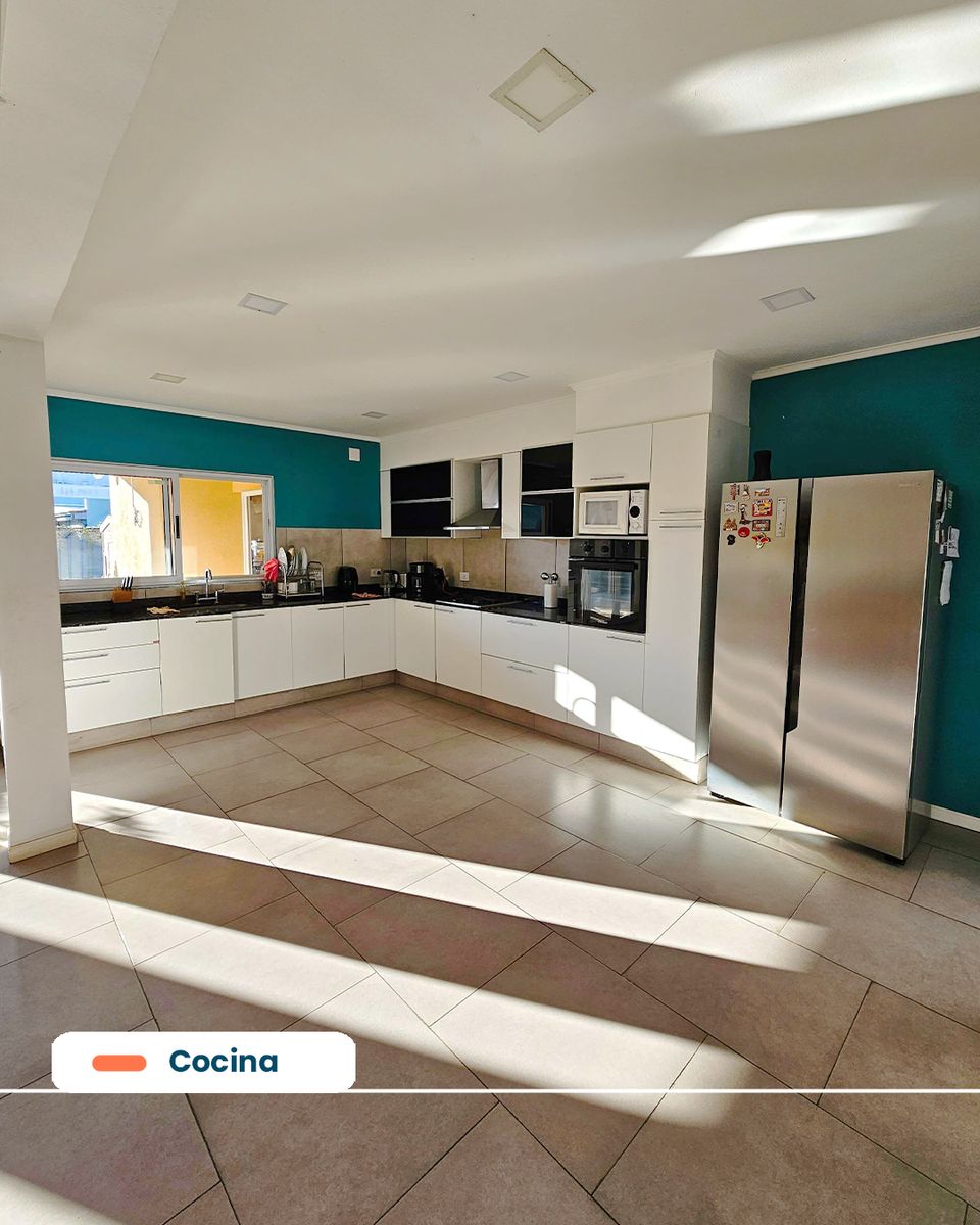 Casa en venta en San José | Dos plantas sobre Bastián — foto 5