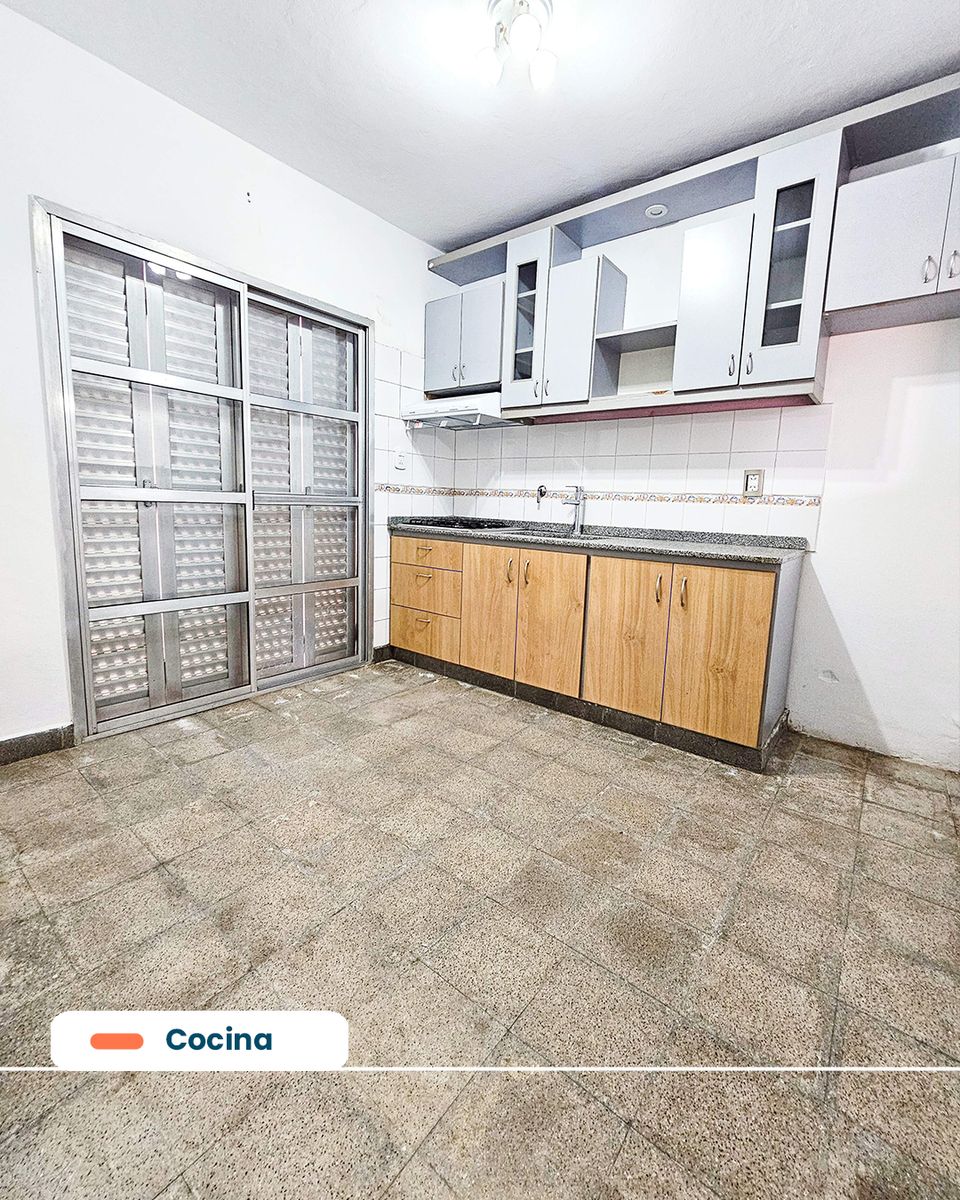 Casa con quincho en San José | Calle Alberdi — foto 5