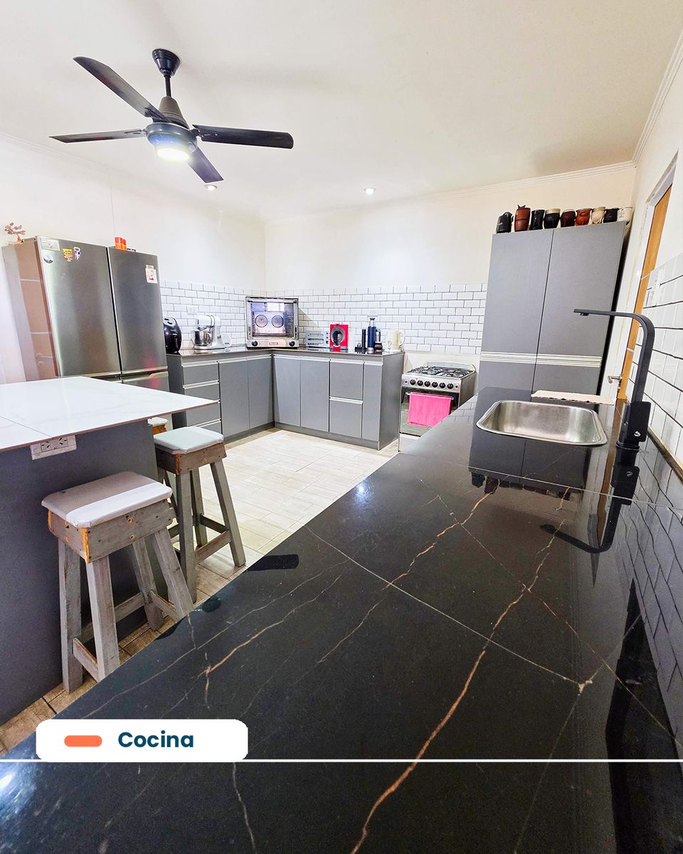 Casa con pileta en San José | Solares del Oeste - 5