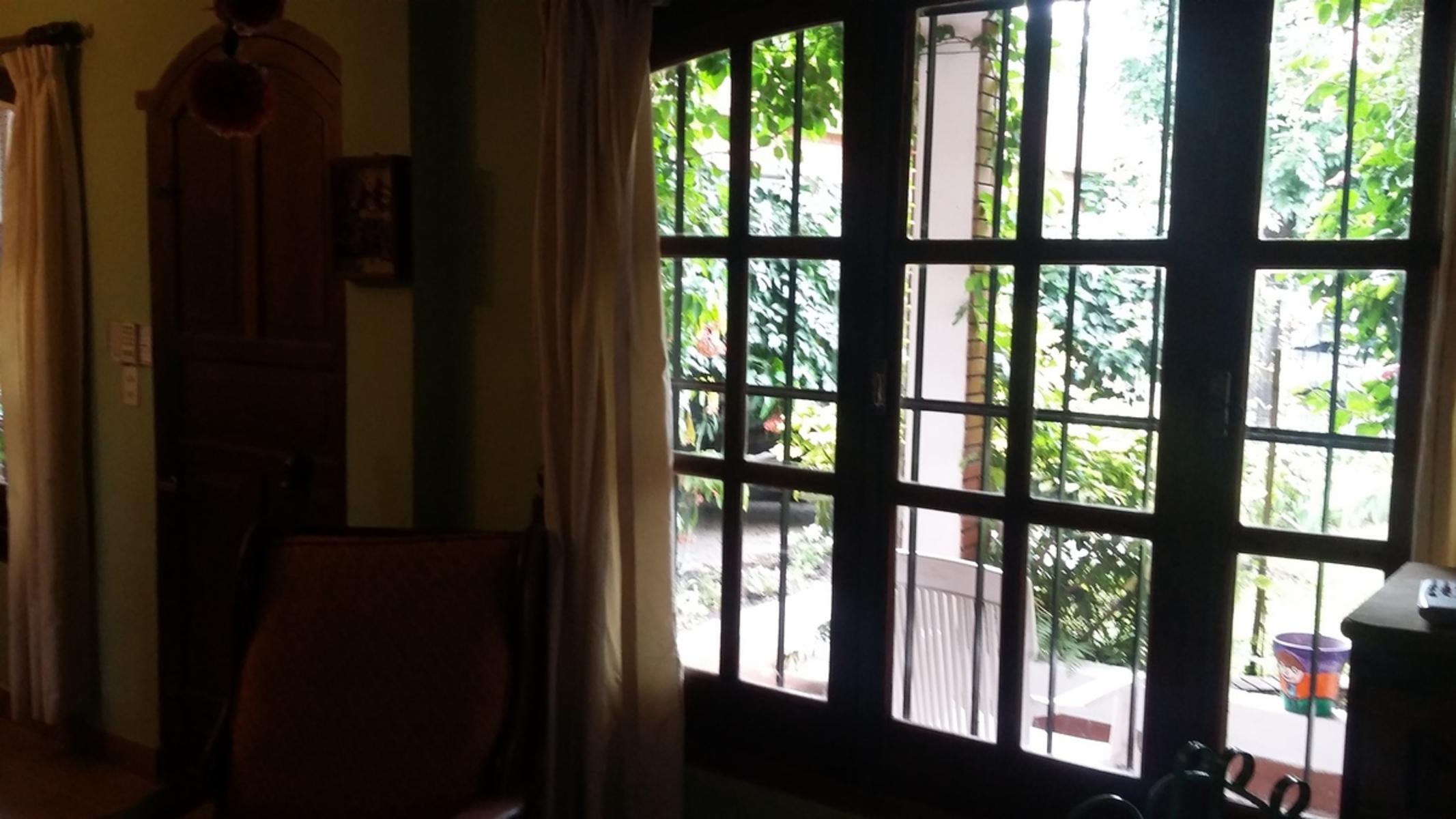 CASA DOS PLANTAS 4 AMBIENTES.-IMPECABLE!! — foto 15