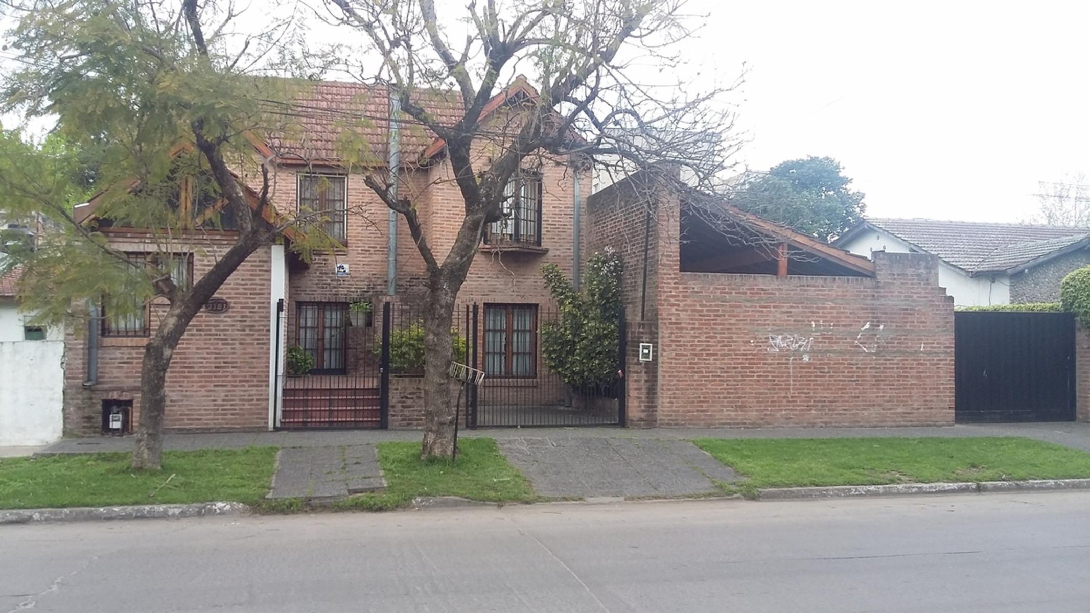 IMPORTANTE PROPIEDAD.GRAN SUPERFICIE DE TERRENO..ATENCION INVERSORES!!! — foto 3