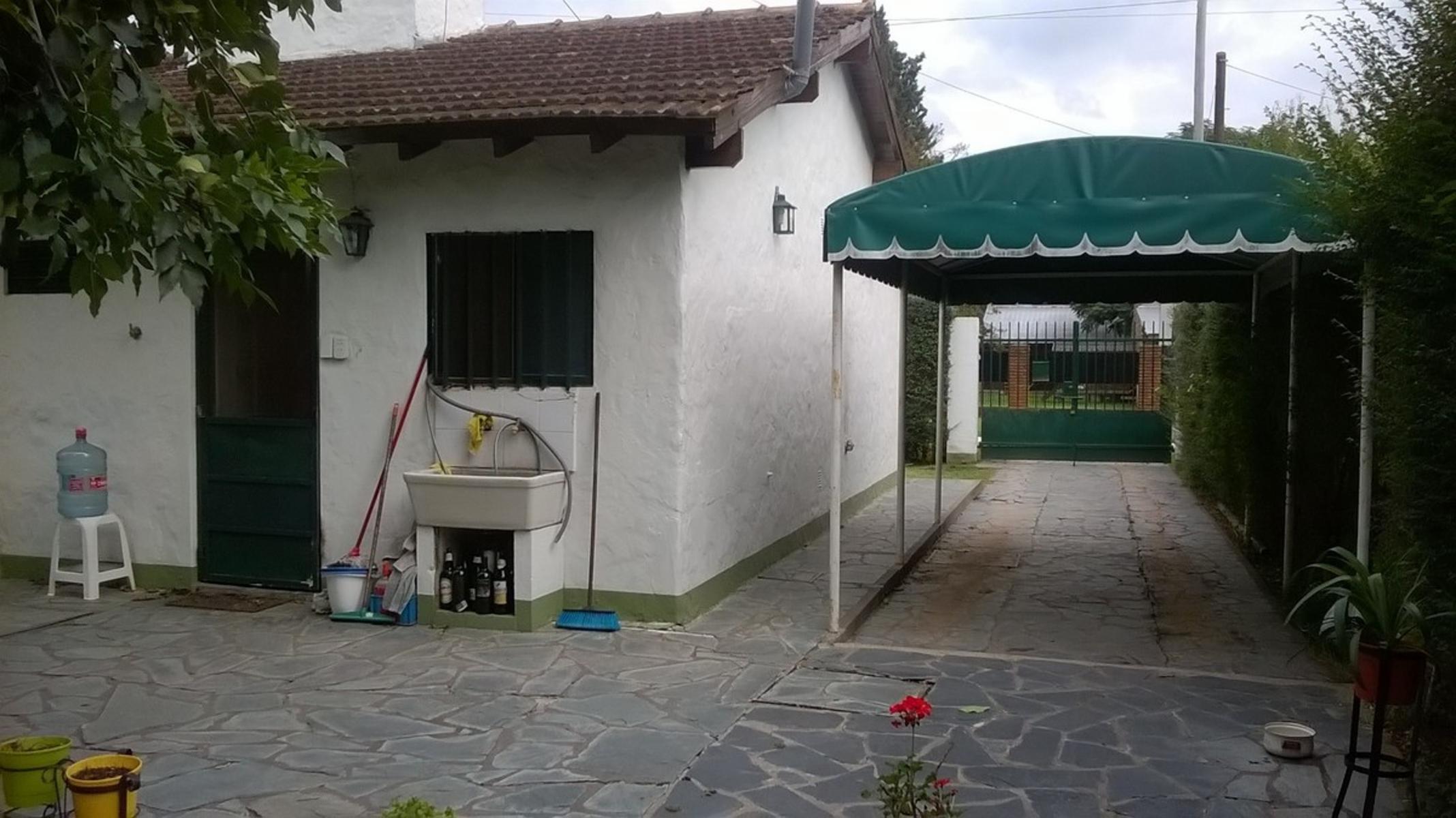 CASA TRES AMB.PARQUE PILETA.APTA CREDITO BANCARIO!!! LOTE 10X36M BOMBA SUMERGIBLE POZO ABSORVENTE GALPON