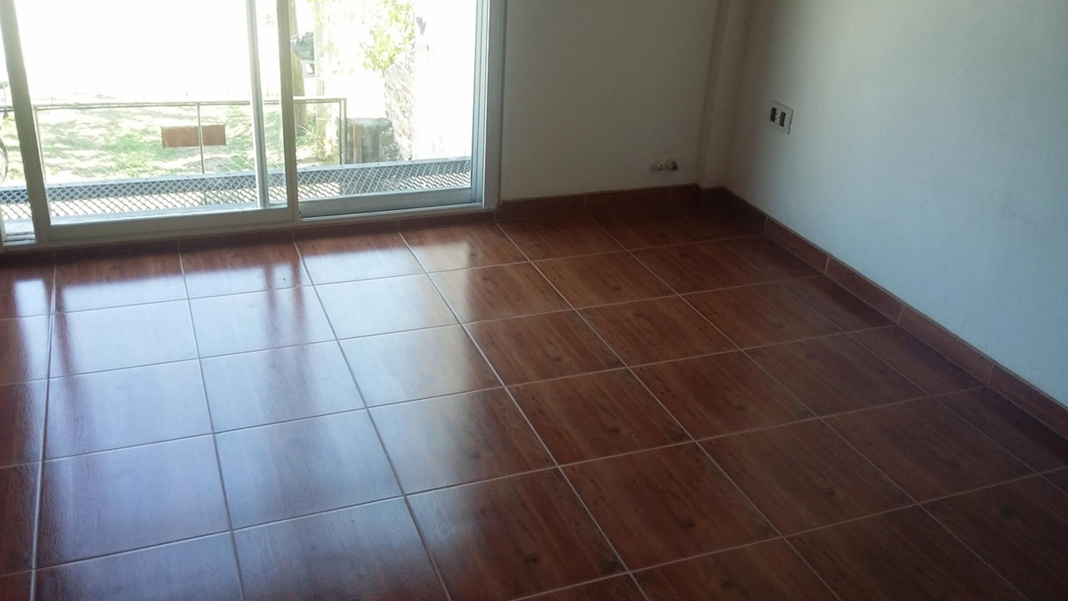 TRIPLEX.EXCELENTE UBICACION.ALTILLO-PATIO ESPACIO VEHICULAR — foto 2