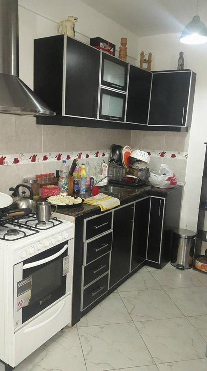 IMPECABLE PROPIEDAD-DOS PLANTAS 4 AMBIENTES — foto 4