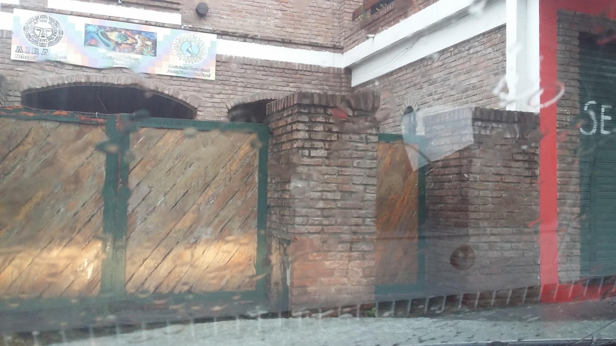 IMPORTANTE PROPIEDAD.DESTINO PROFESIONAL O COMERCIAL!!! — foto 3