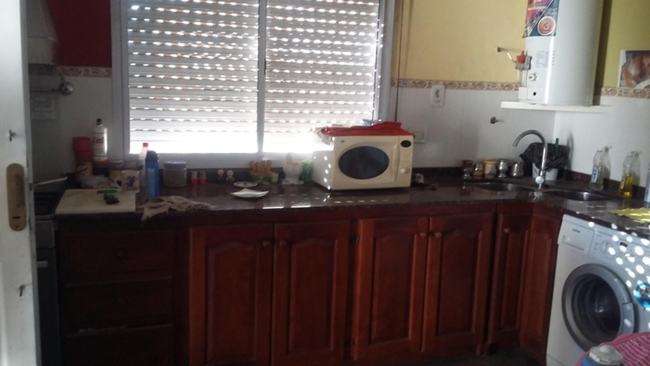 DOS LOTES.CON CASA DOS AMB COMODOS Y GALPON.TERRENO LIBRE.no apto credito!! — foto 2