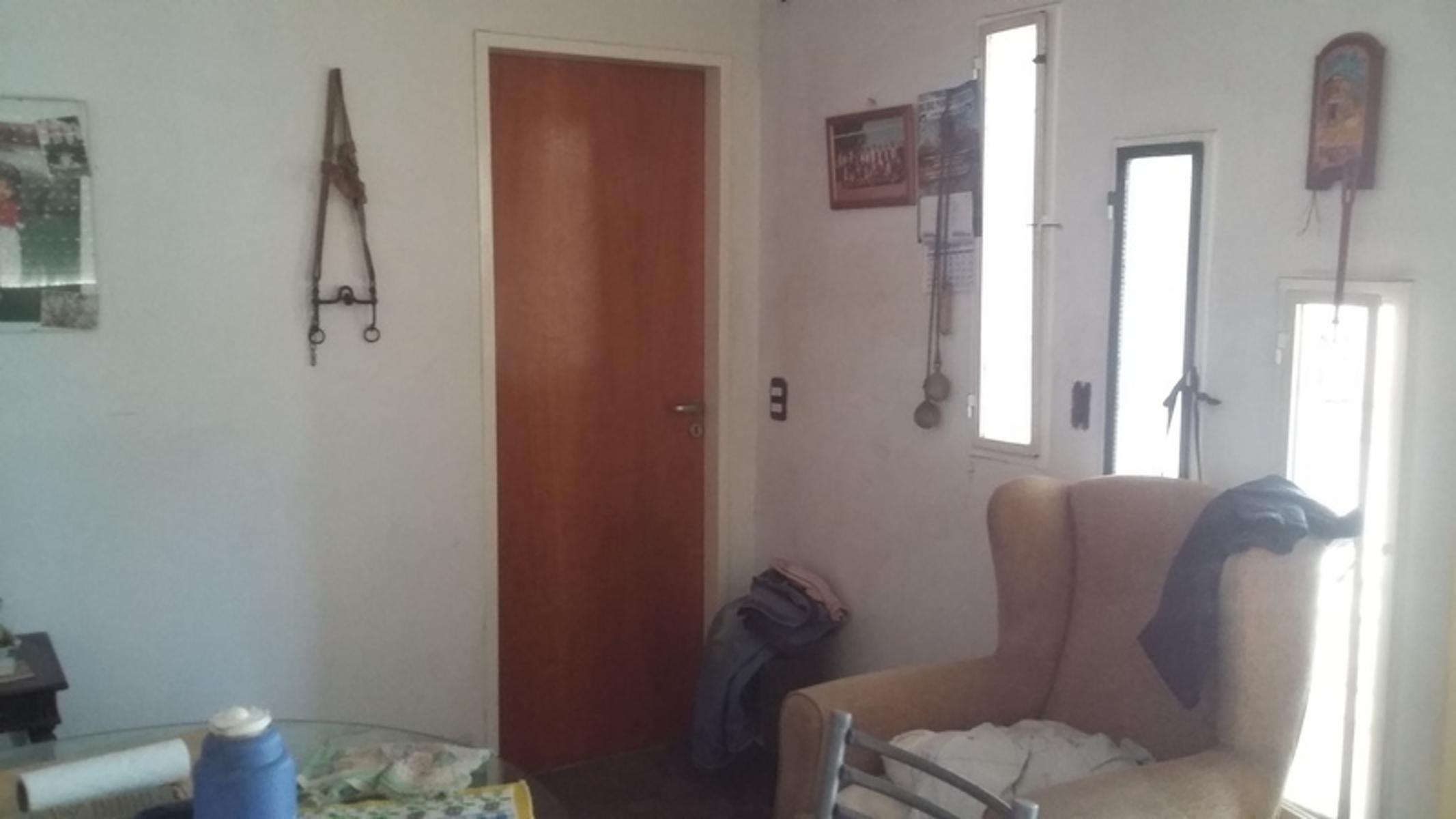 DOS LOTES.CON CASA DOS AMB COMODOS Y GALPON.TERRENO LIBRE.no apto credito!! — foto 3