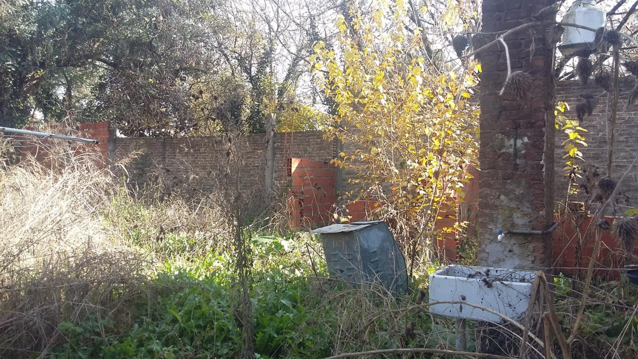 VENTA-LOTE 20X43M-CASA-LOCAL-Y CIMIENTOS PARA DOS DPTOS. - 7