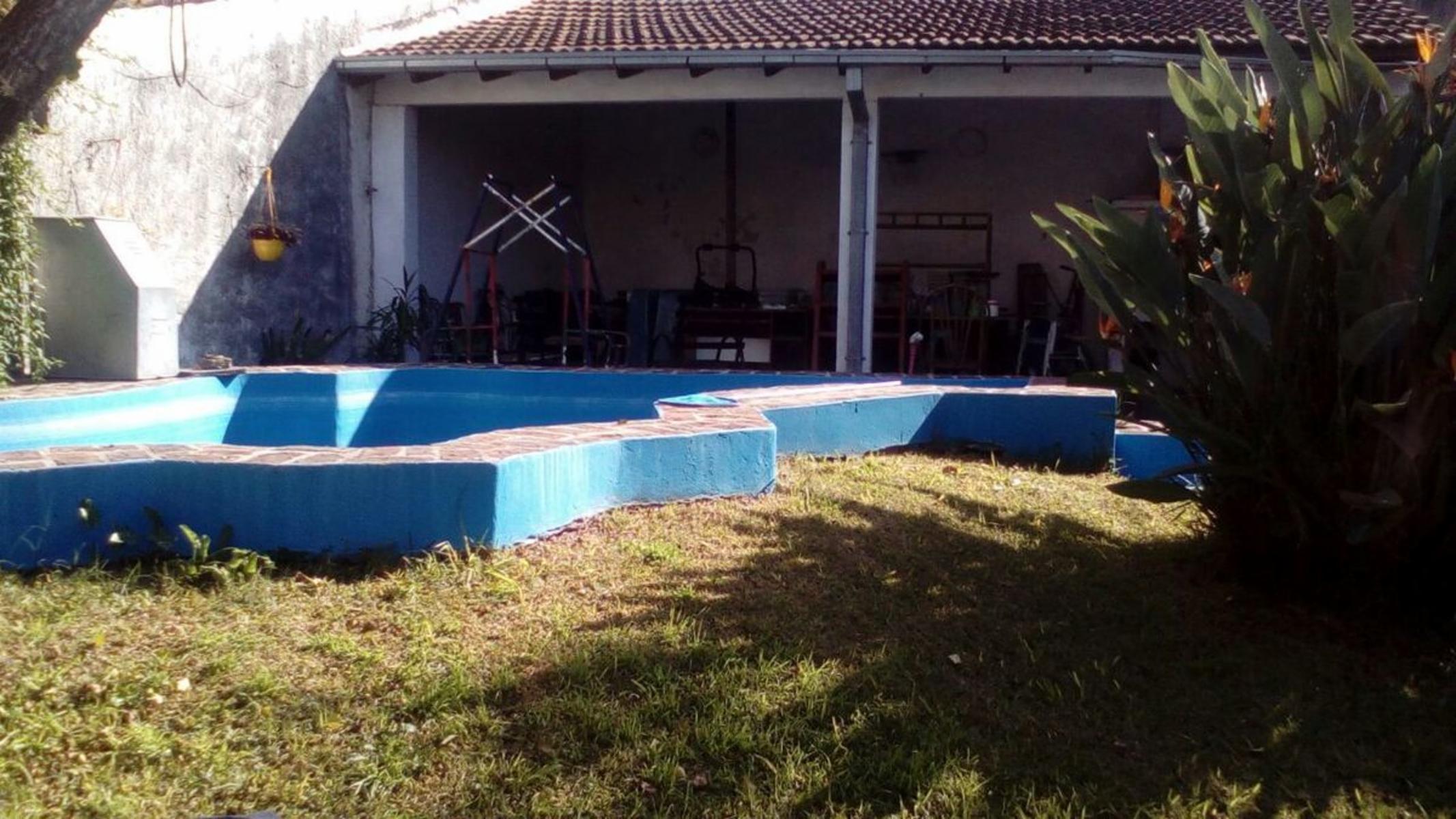 CASA-CUATRO DORM-PILETA-QUINCHO-APTO CREDITO-TOMA DPTO DOS AMB. — foto 2