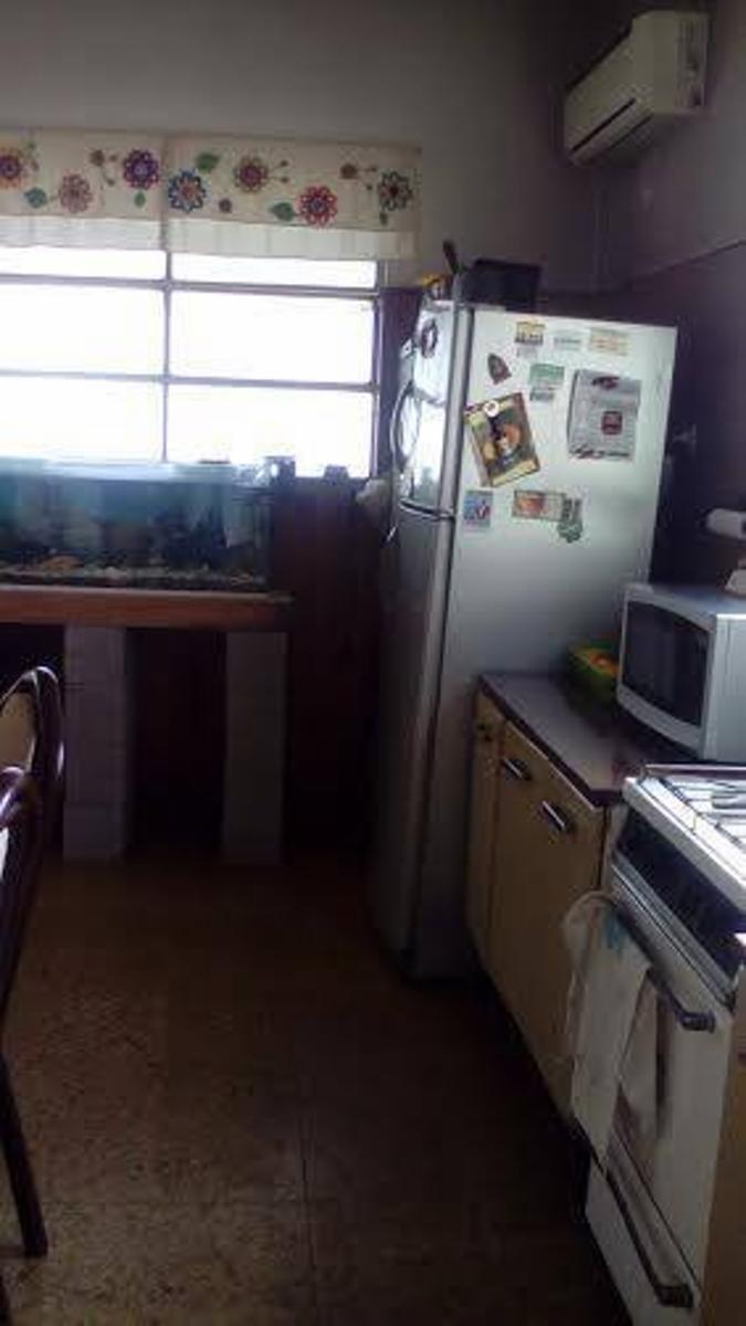 CASA-CUATRO DORM-PILETA-QUINCHO-APTO CREDITO-TOMA DPTO DOS AMB. — foto 3
