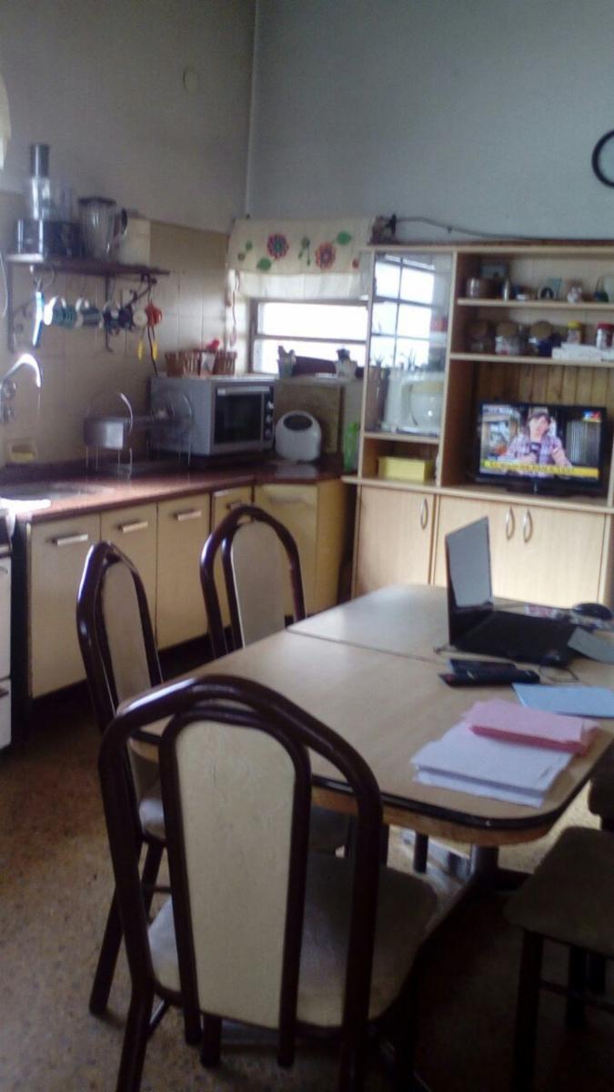 CASA-CUATRO DORM-PILETA-QUINCHO-APTO CREDITO-TOMA DPTO DOS AMB. — foto 4