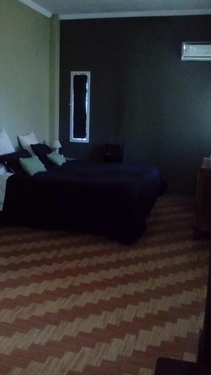 CASA-CUATRO DORM-PILETA-QUINCHO-APTO CREDITO-TOMA DPTO DOS AMB. — foto 10