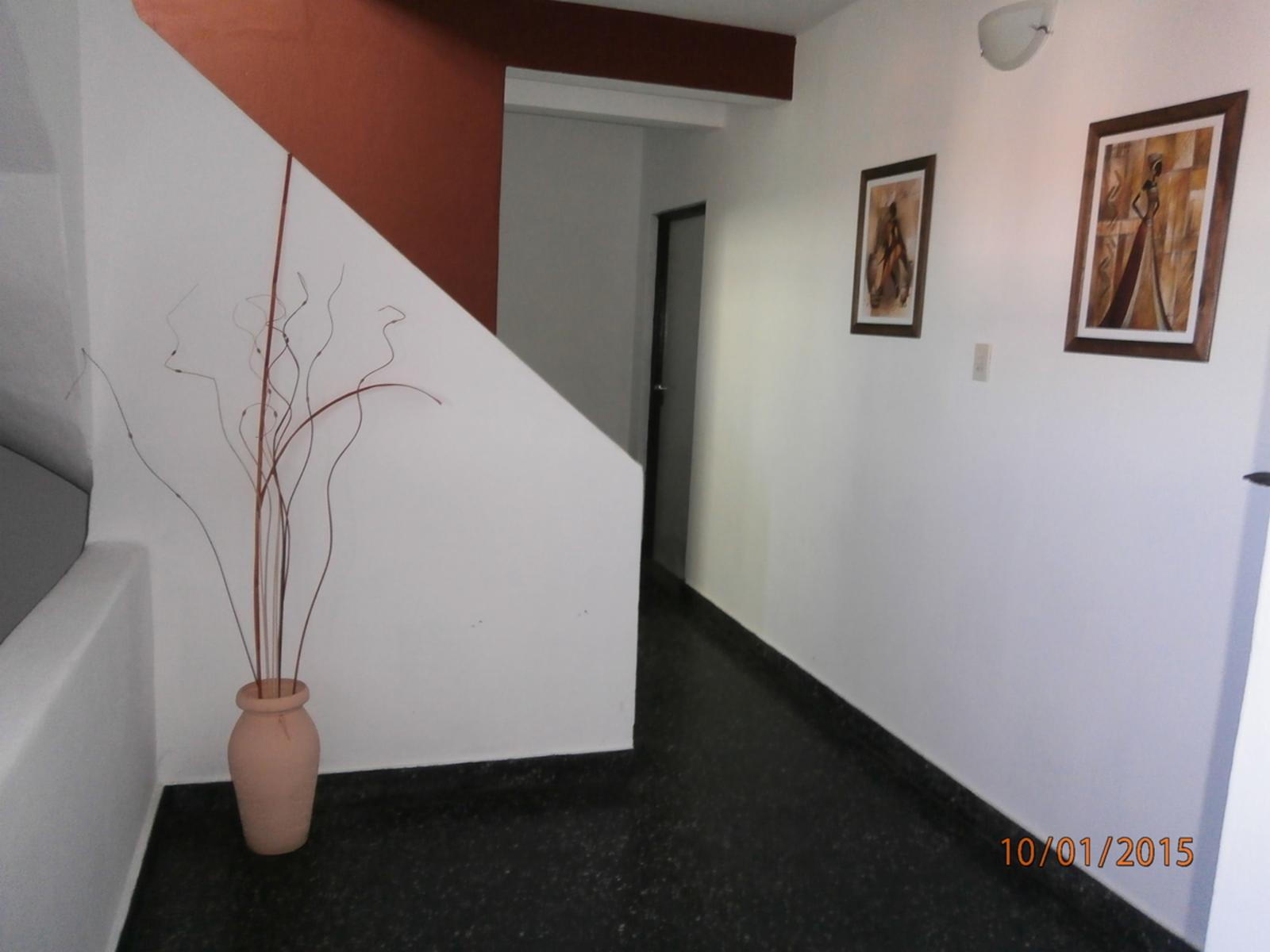 EDIFICIO CINCO DPTOS -APTO CREDITO BANCARIO-ZONA RESIDENCIAL-MAR DEL TUYU - 18