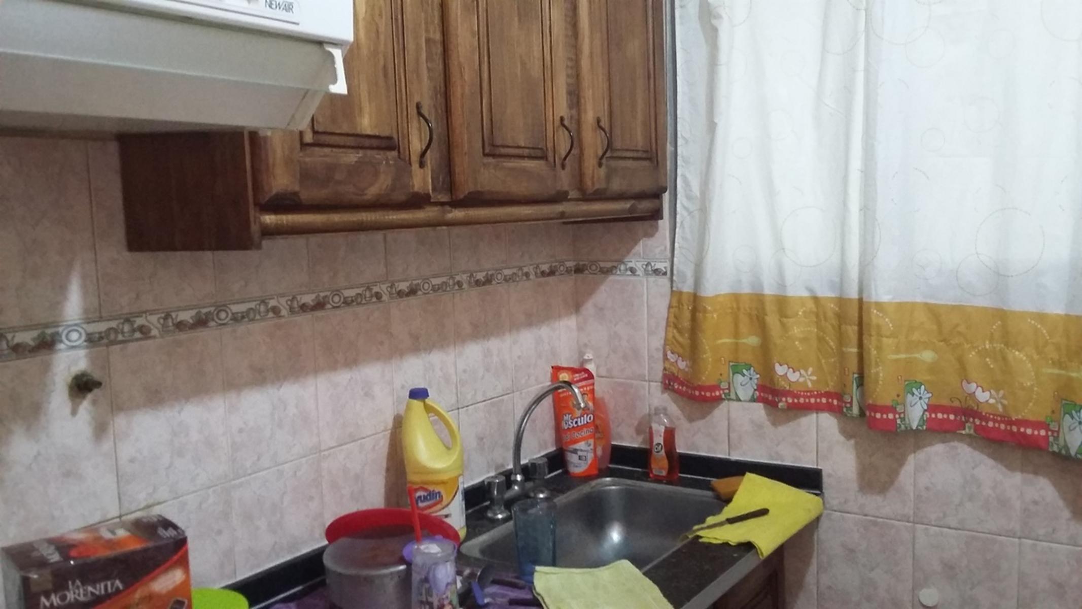 CASA EN VENTA-DOS PLANTAS-PILETA COCHERA X 2-APTA CREDITO BANCARIO!!! — foto 8