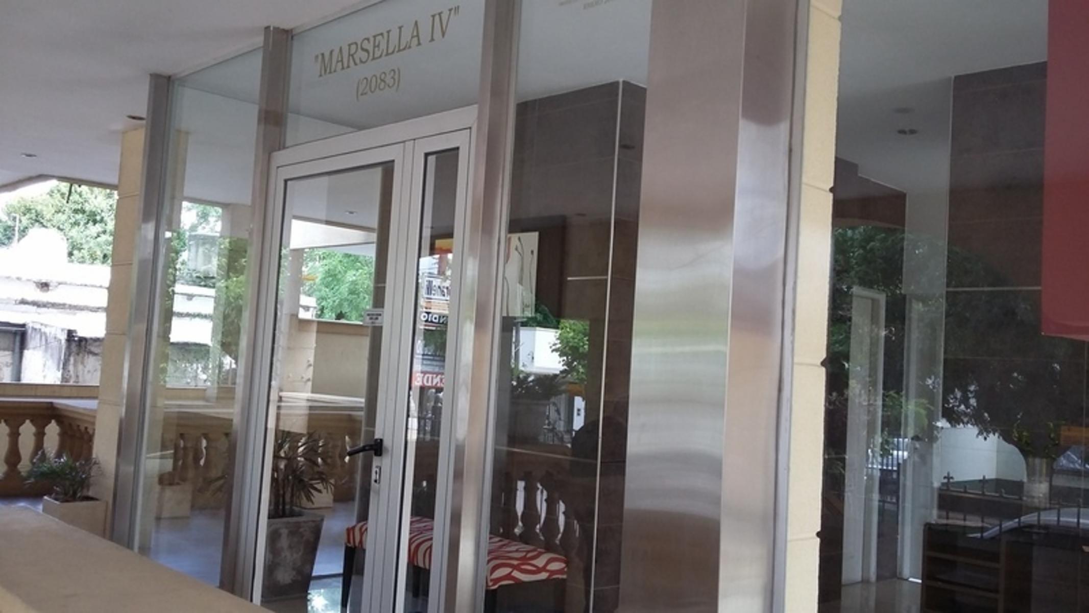 VENTA-DPTO TRES AMB-BALCON-CATEGORIA-IMPECABLE UNICO POR SU ESTADO!!! — foto 3