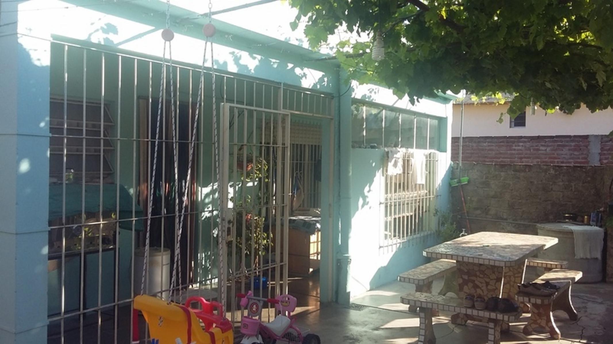 VENTA-CASA AMERICANA-TRES DORMITORIOS-GARAGE-FONDO-APTO CREDITO!!! — foto 9
