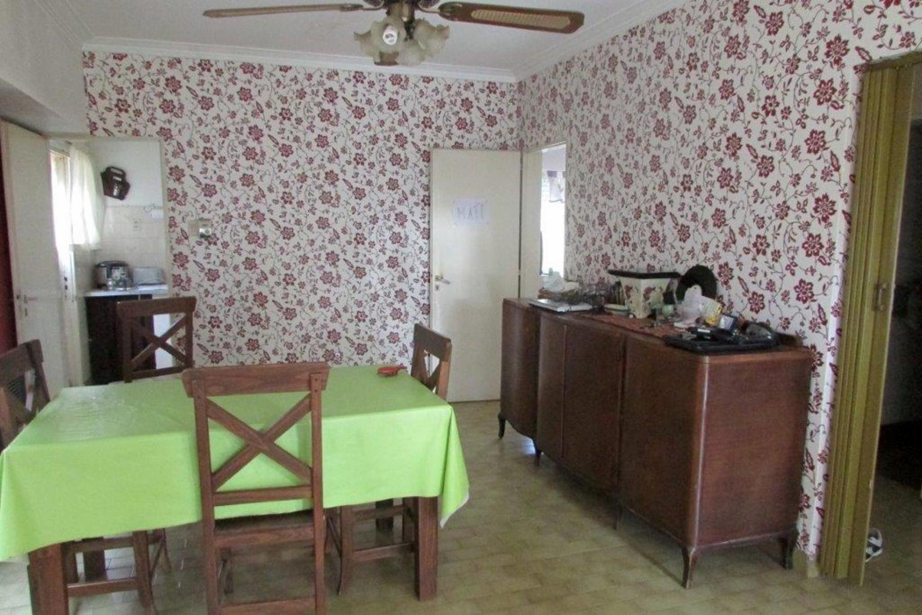 LOBOS CENTRO - CASA 2 DORMITORIOS EN CALLE LAS HERAS — foto 6