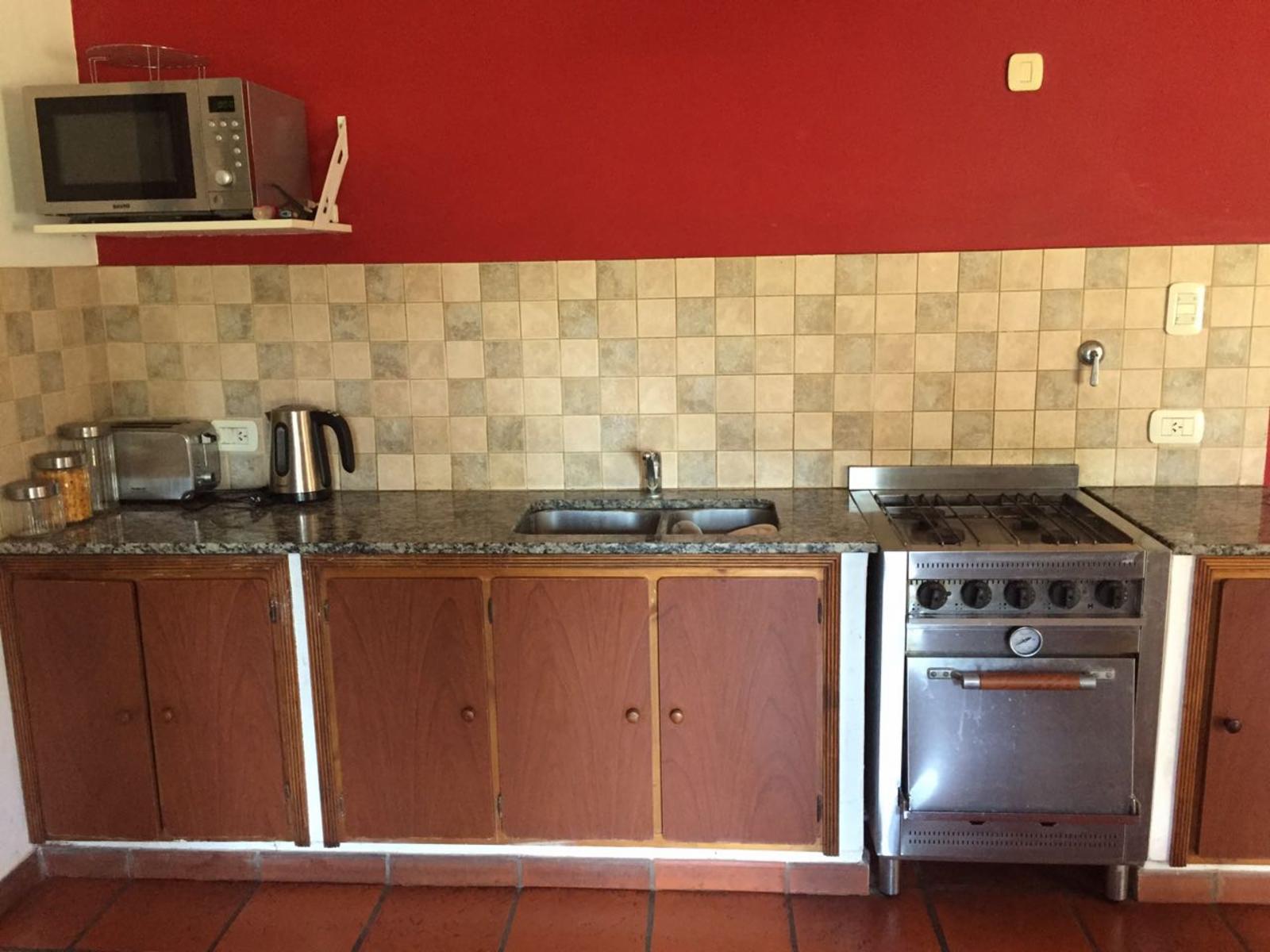 VENTA!!! HERMOSA CASA EN B° VINELLI - LOTE 2718 M2 — foto 8