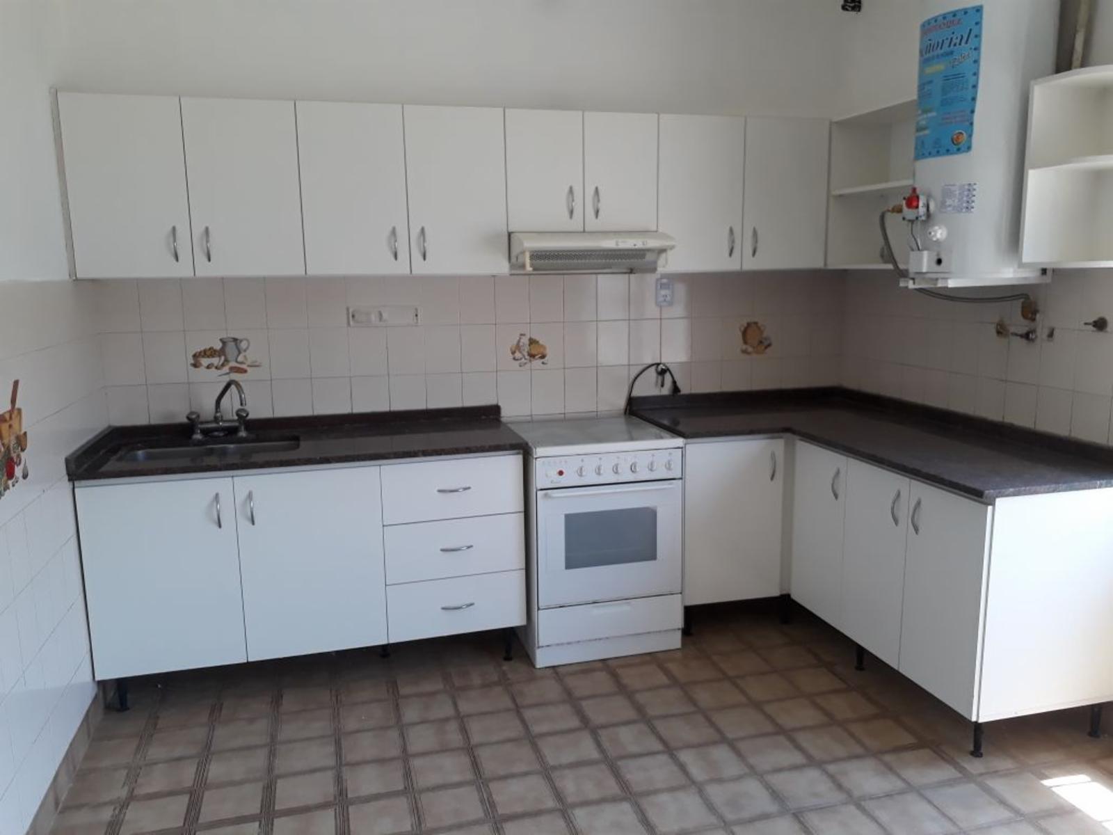 EN VENTA, CASA DE 2 DORMITORIOS EN B° PATRICIOS 2da SECCIÓN... 100M2, COCINA COMEDOR, COCHERA AMPLIA Y PATIO... — foto 5
