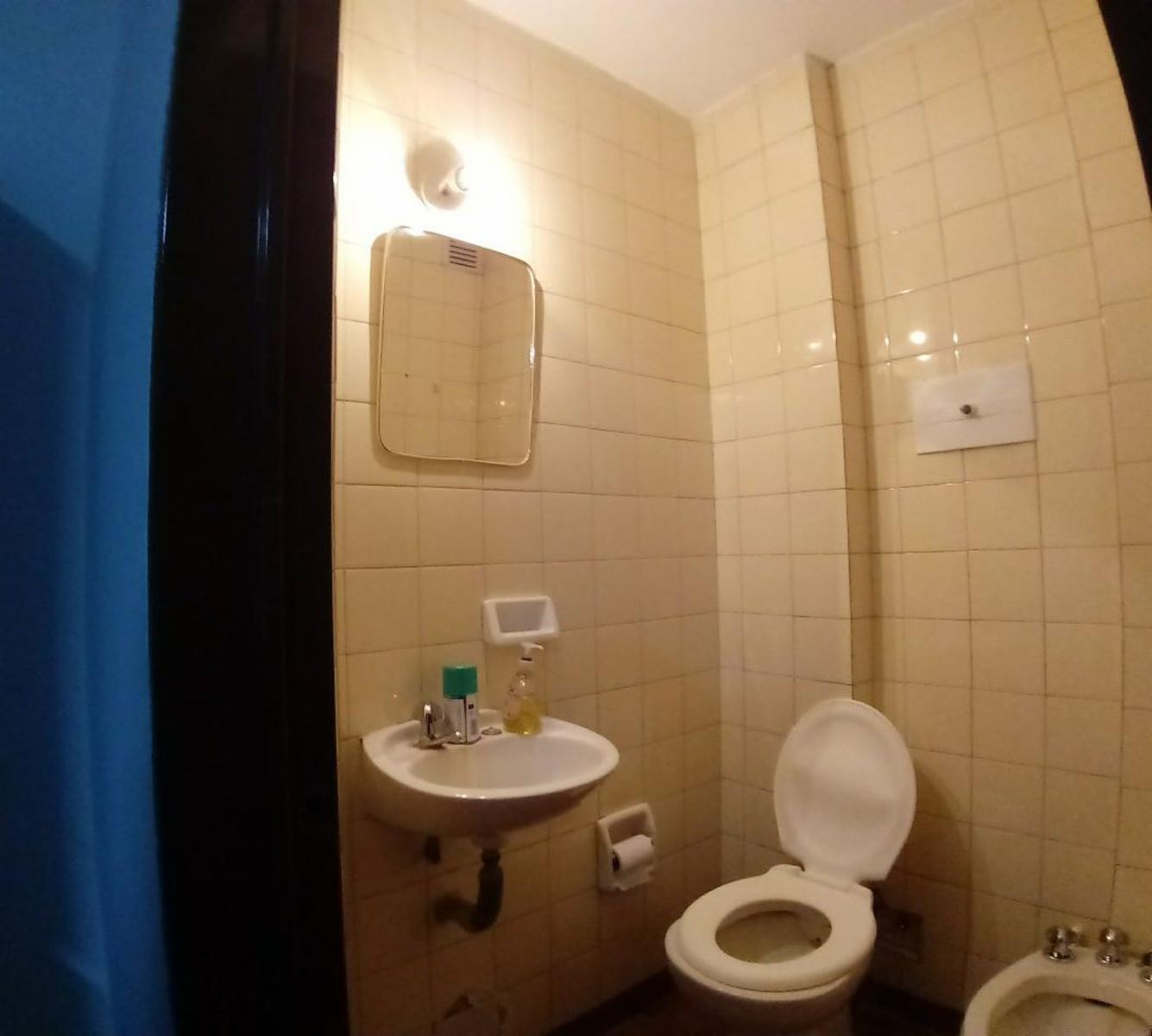 EN VENTA - OFICINA FRENTE A TRIBUNALES I - ARTURO M BAS ESQUINA D. QUIROZ - 35M2 - CON RENTA — foto 3