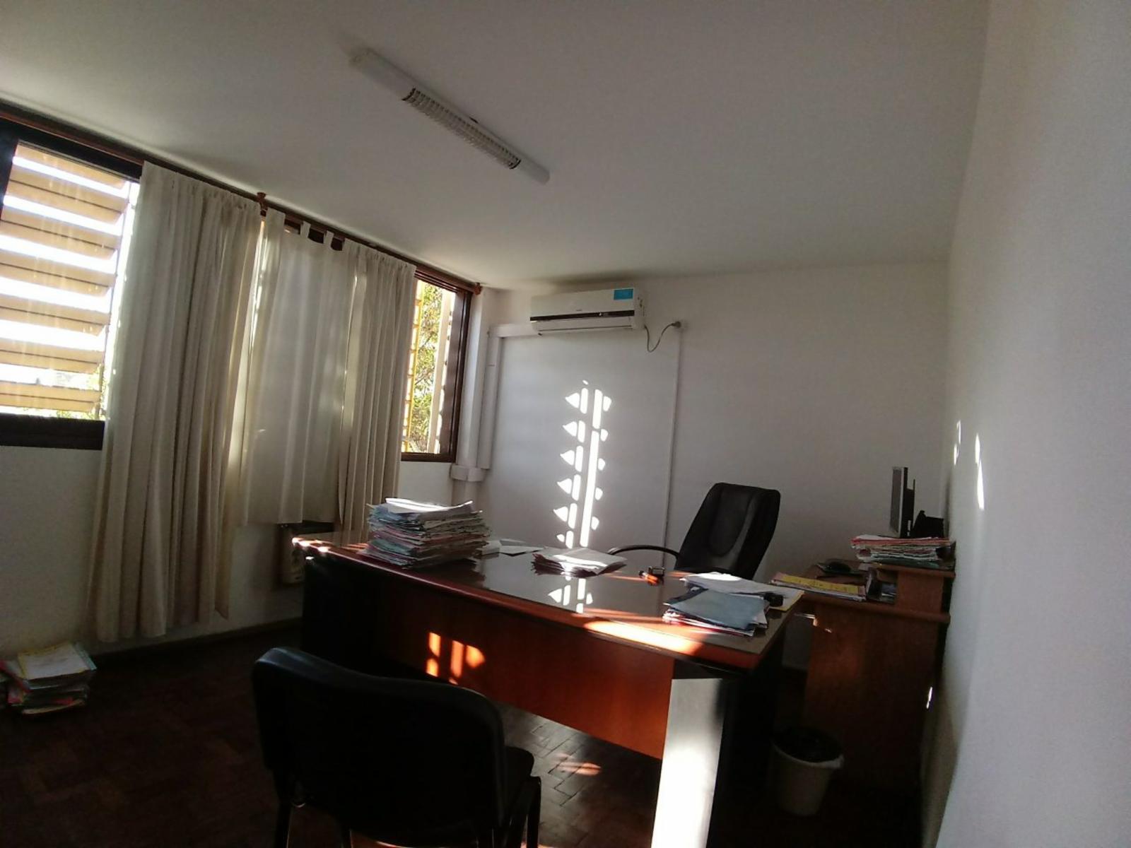 EN VENTA - OFICINA FRENTE A TRIBUNALES I - ARTURO M BAS ESQUINA D. QUIROZ - 35M2 - CON RENTA — foto 4