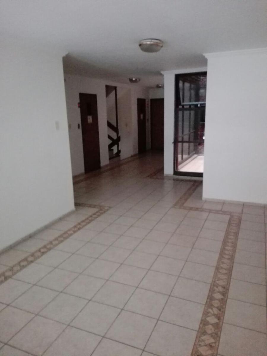 Nueva Córdoba Dos Dorm. + Balcón + Cocina Separada + Piso Alto — foto 3