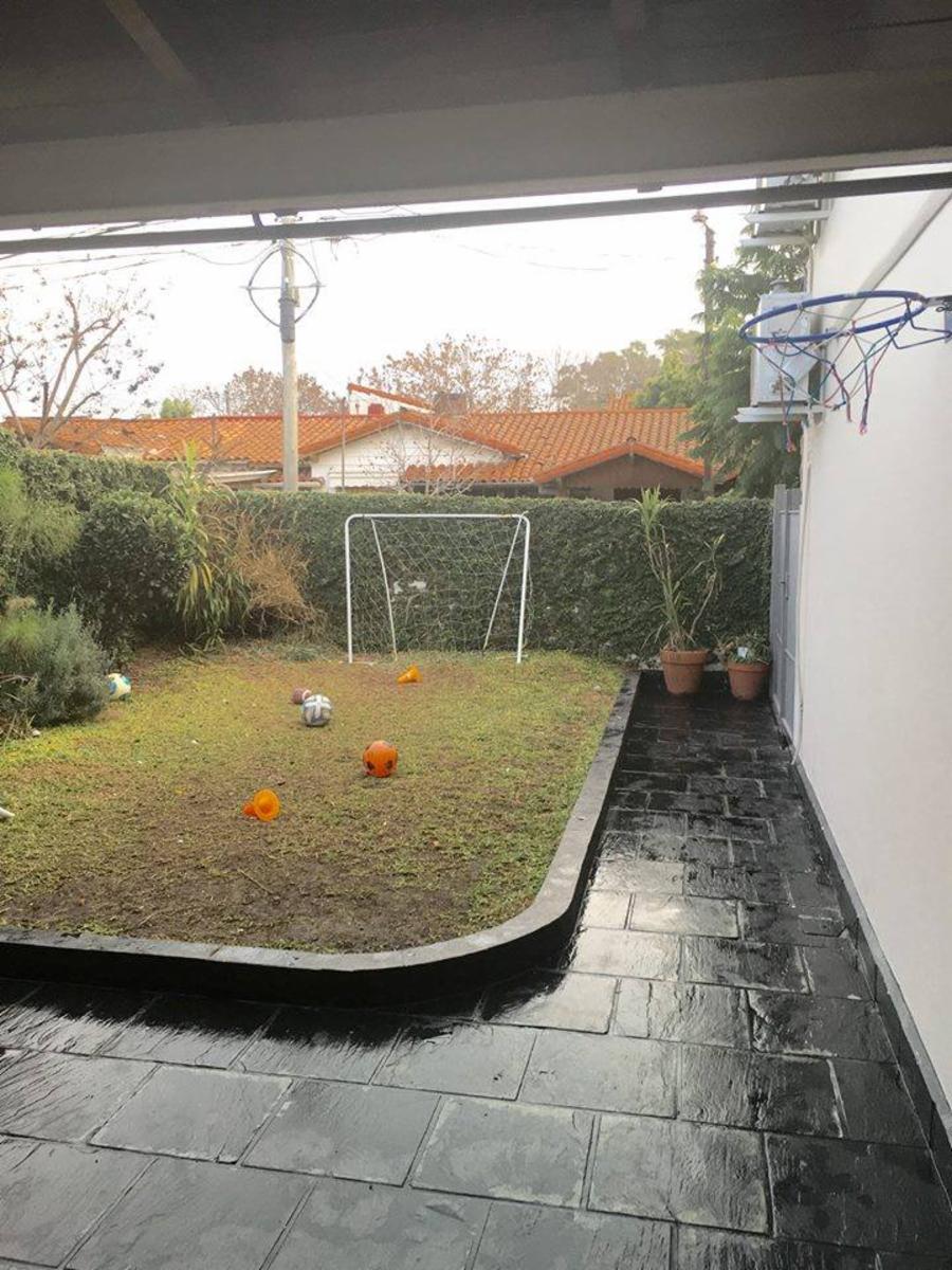 CIUDAD JARDIN. Casa de 5 ambientes. Posibilidad de tomar menor valor. — foto 2