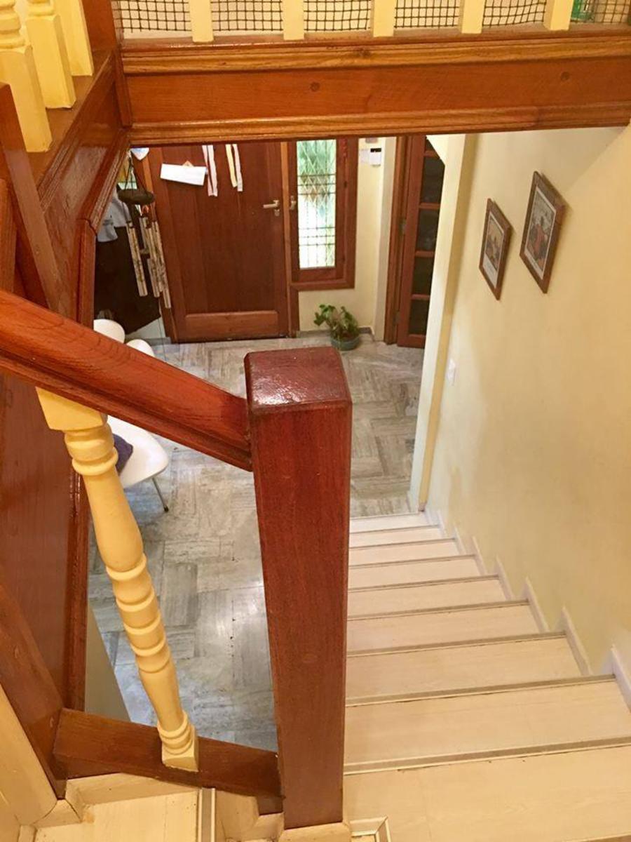 CIUDAD JARDIN. Casa de 5 ambientes. Posibilidad de tomar menor valor. — foto 3