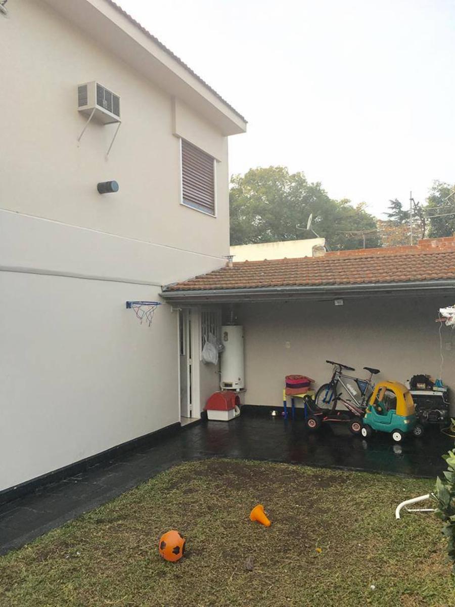 CIUDAD JARDIN. Casa de 5 ambientes. Posibilidad de tomar menor valor. — foto 4