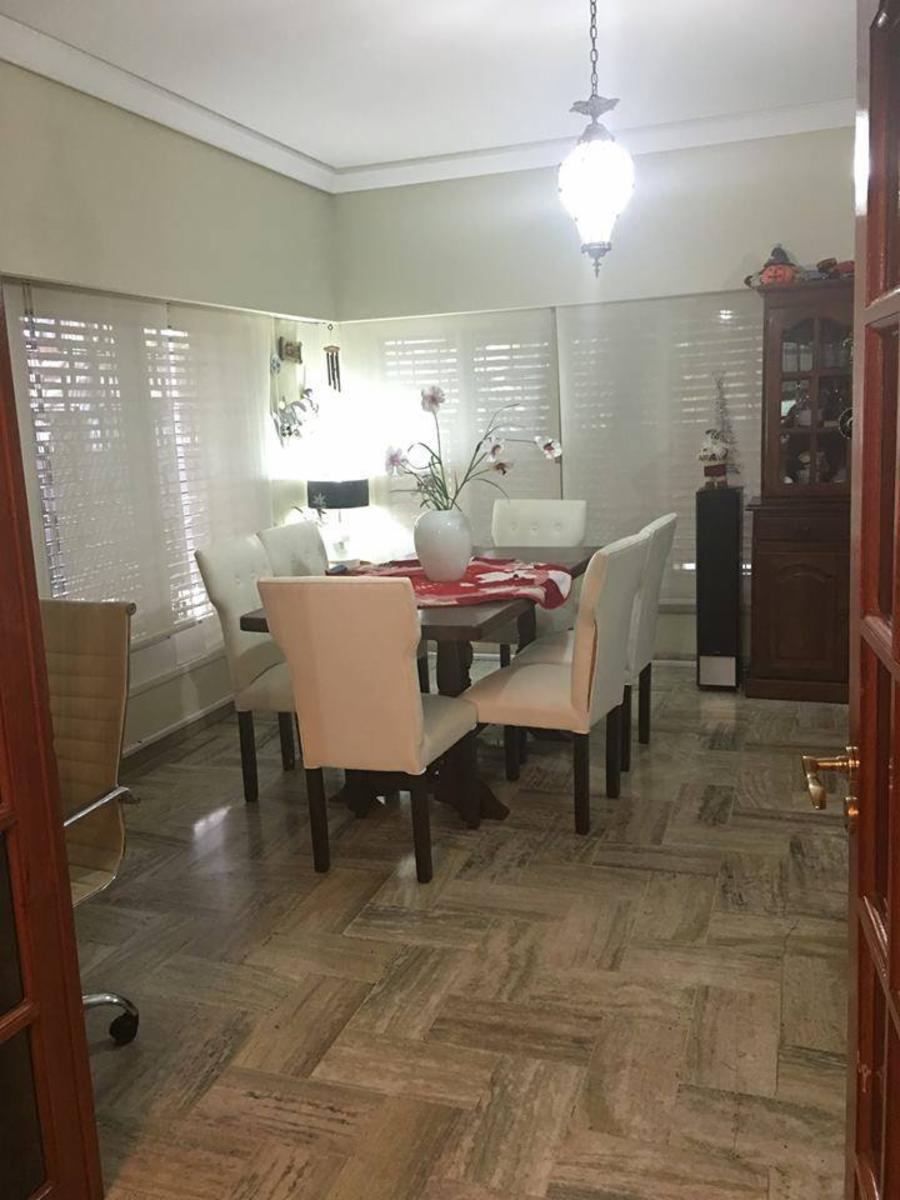 CIUDAD JARDIN. Casa de 5 ambientes. Posibilidad de tomar menor valor. — foto 13